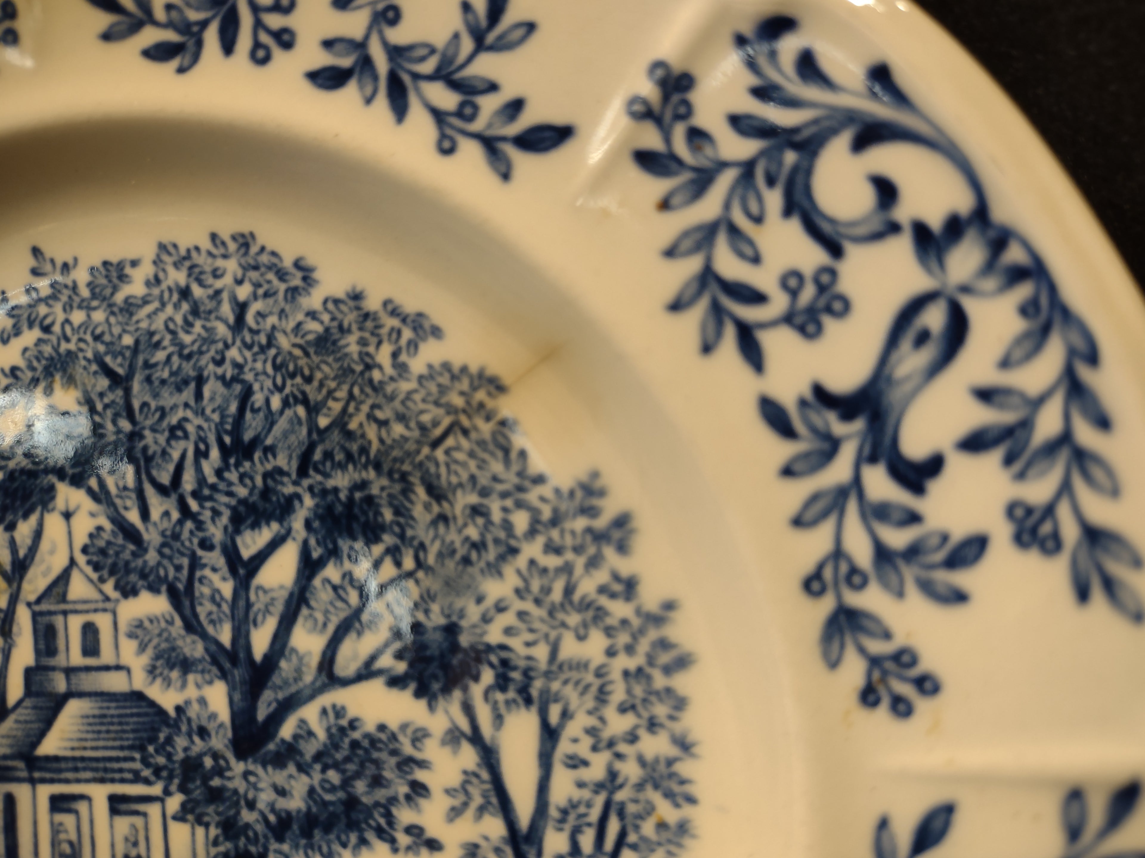Vintage Johnson Bros Windsor Ware Mount Vernon Garden House Blue Plate IMPERFECT [7067]