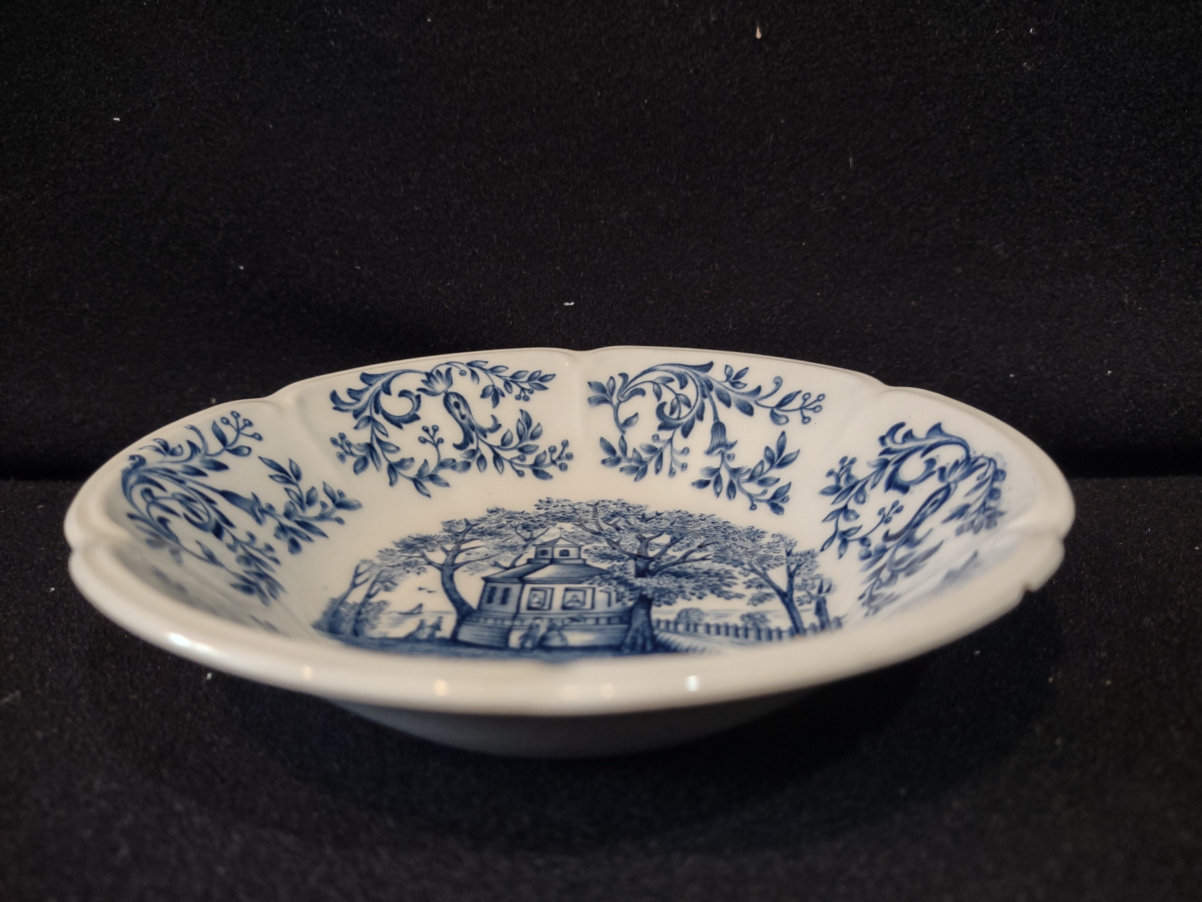 Vintage Johnson Bros Windsor Ware Mount Vernon Garden House Blue Berry Bowl [7068]