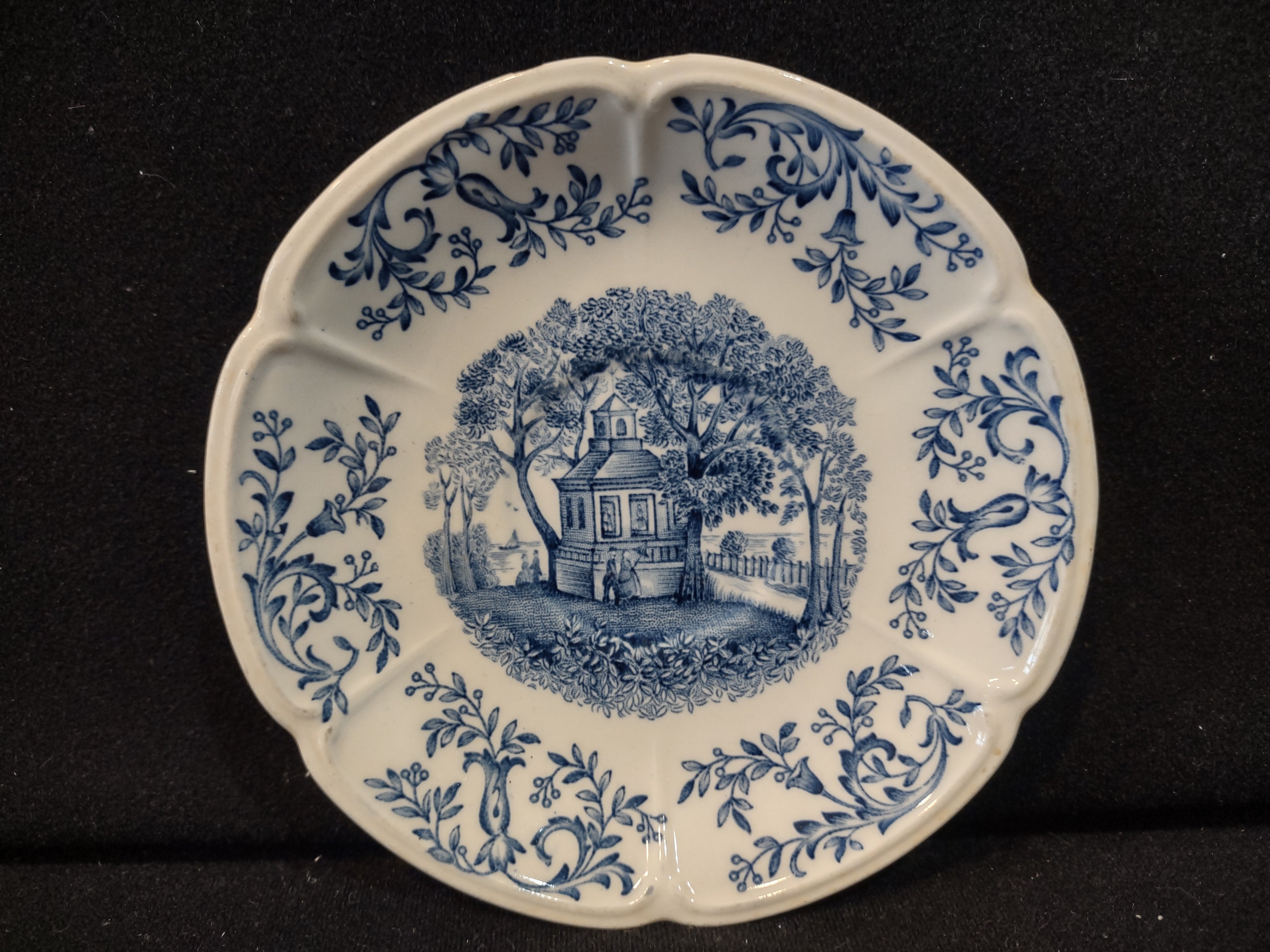 Vintage Johnson Bros Windsor Ware Mount Vernon Garden House Blue Berry Bowl IMPERFECT [7069]
