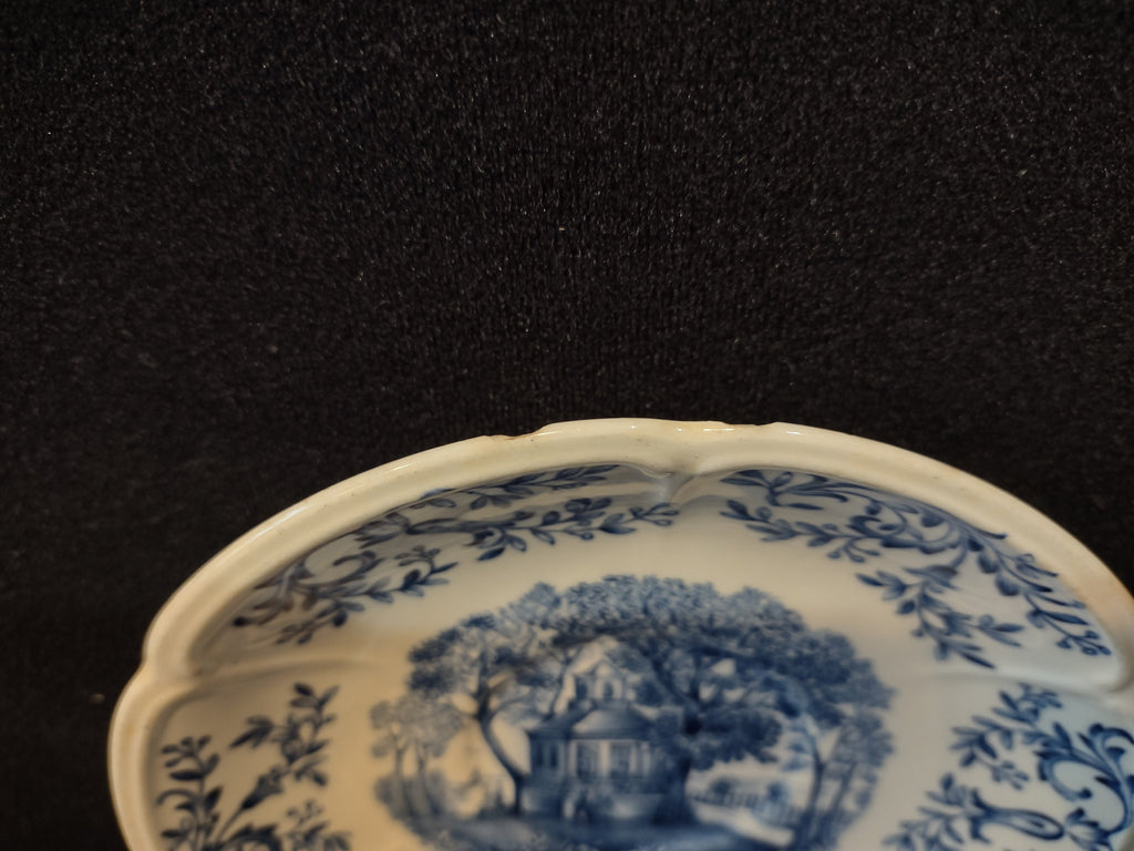 Vintage Johnson Bros Windsor Ware Mount Vernon Garden House Blue Berry Bowl - rim nick detail