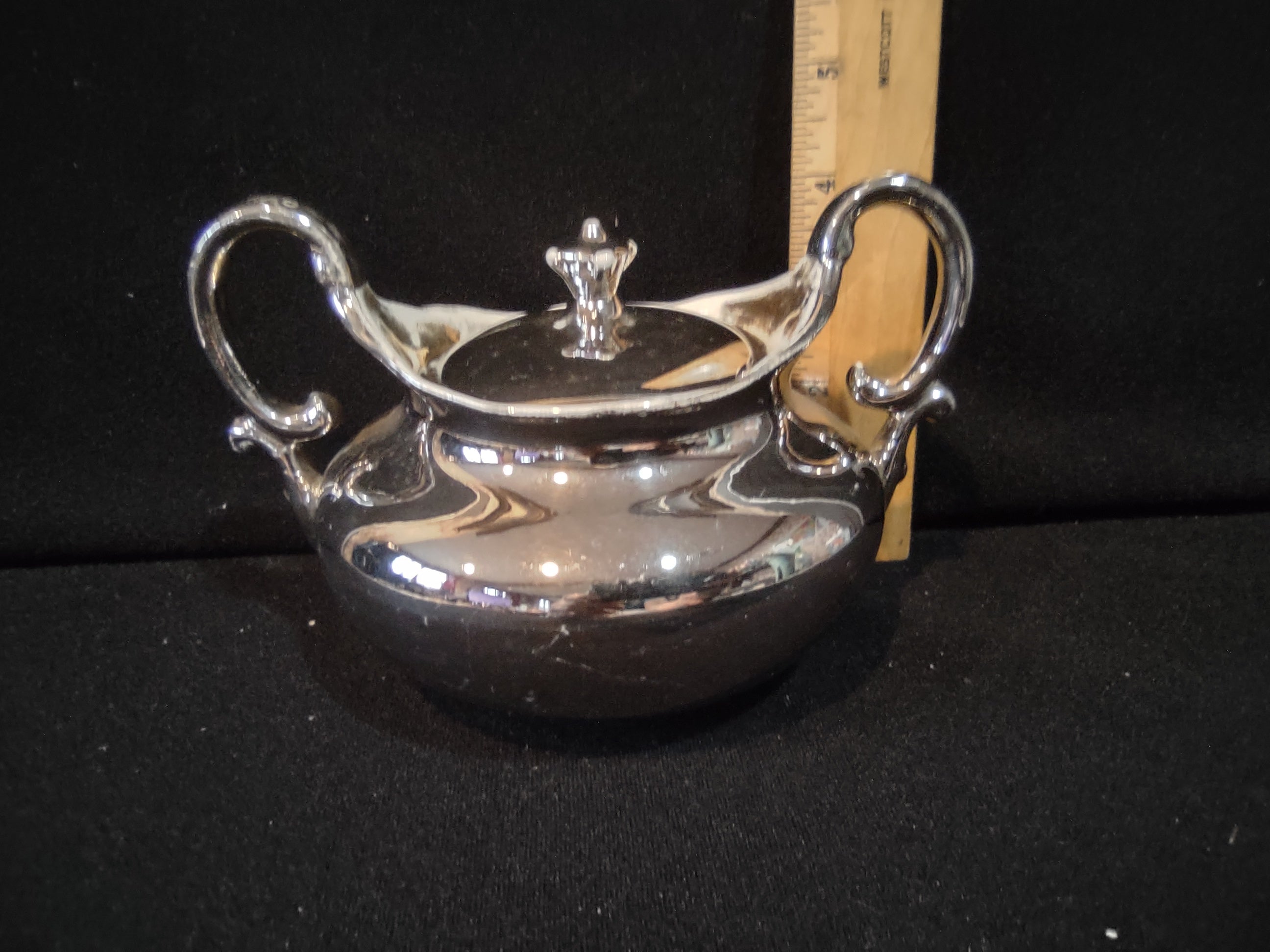 Sugar bowl side view