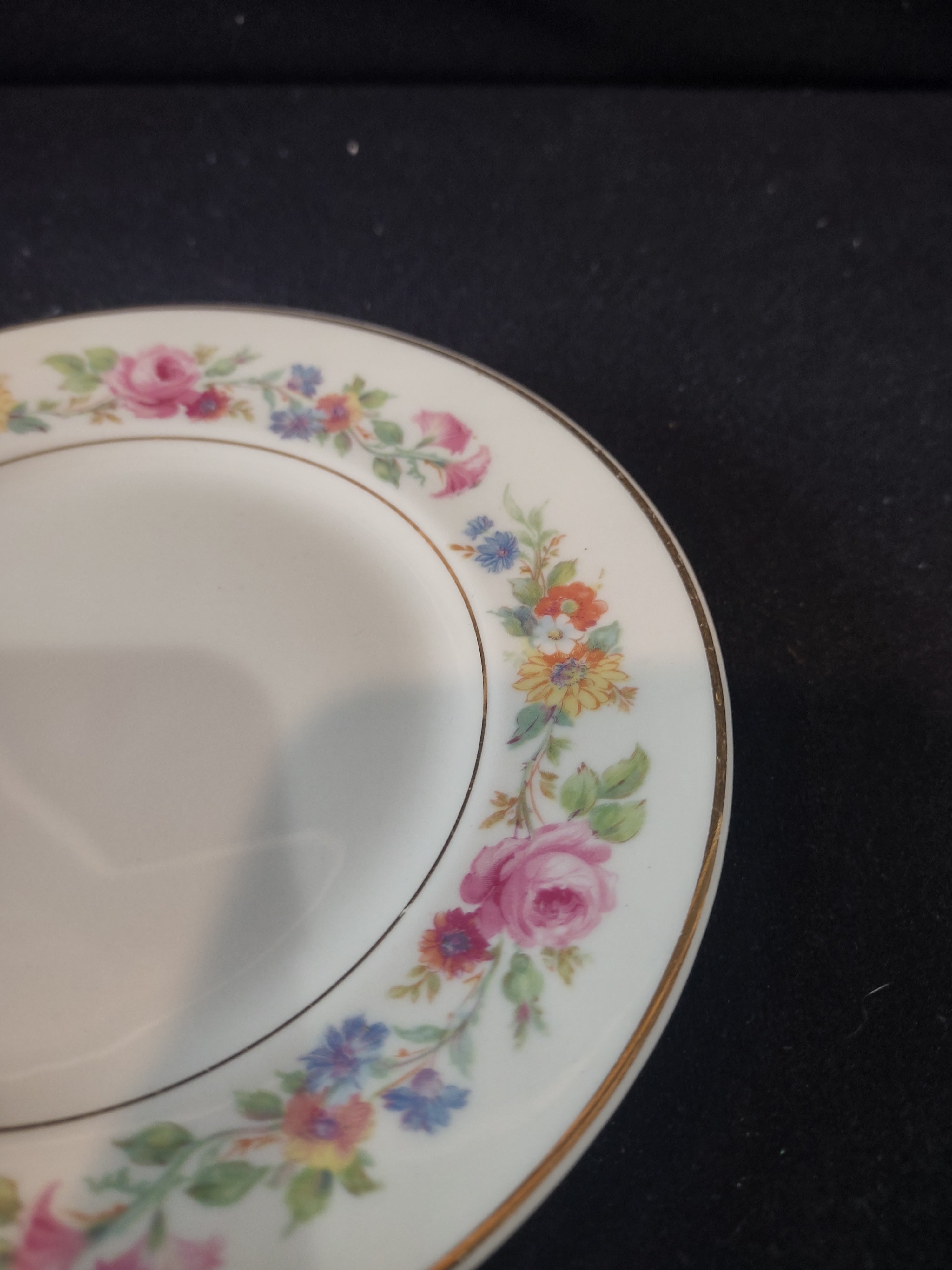 Vintage Syracuse China Cliftondale floral plate size measurement