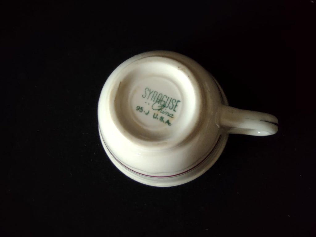 Syracuse China 95-J diner cup top view showing interior