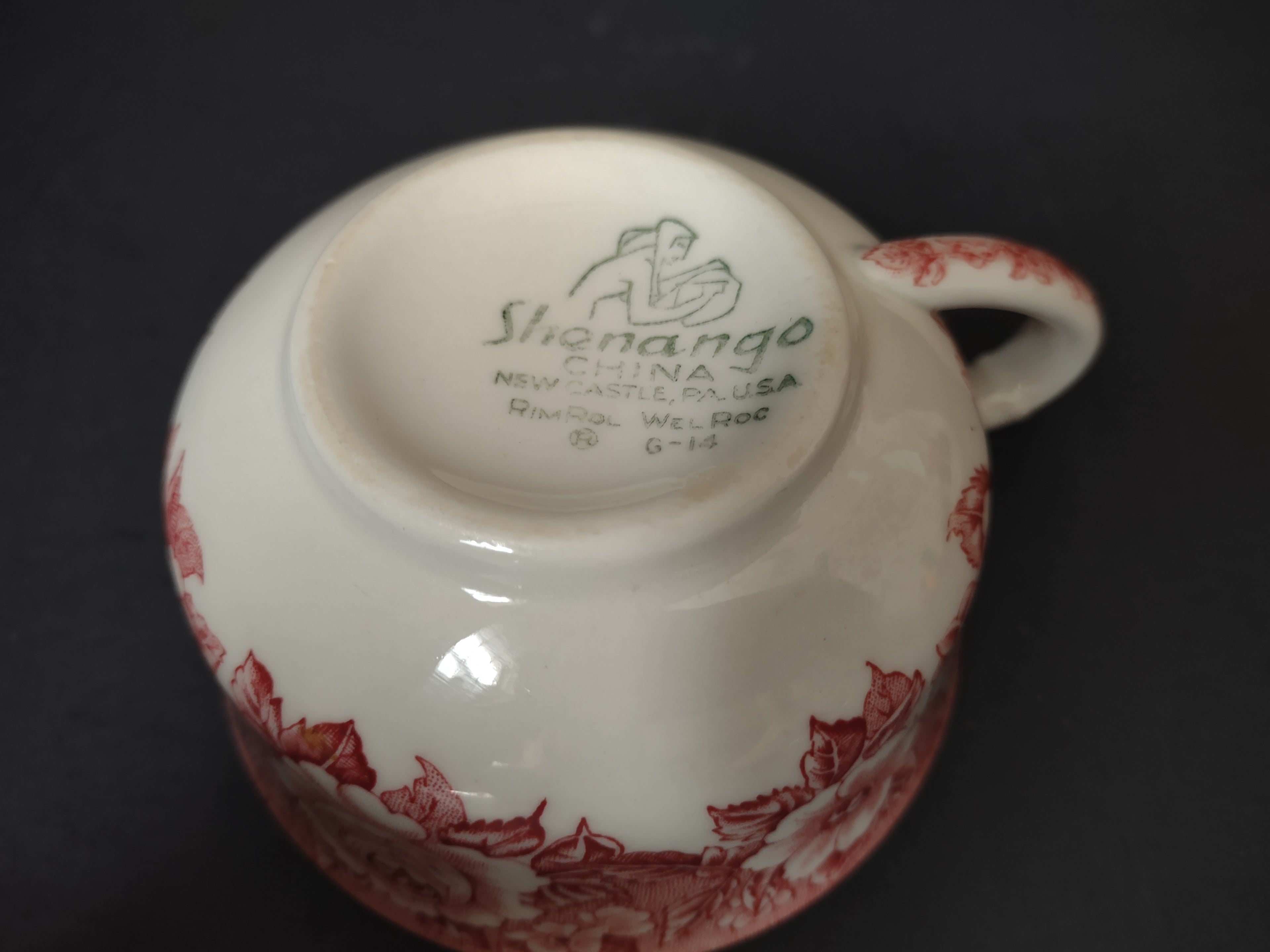Vintage Shenango China Red Rose Transferware Teacup [7141]