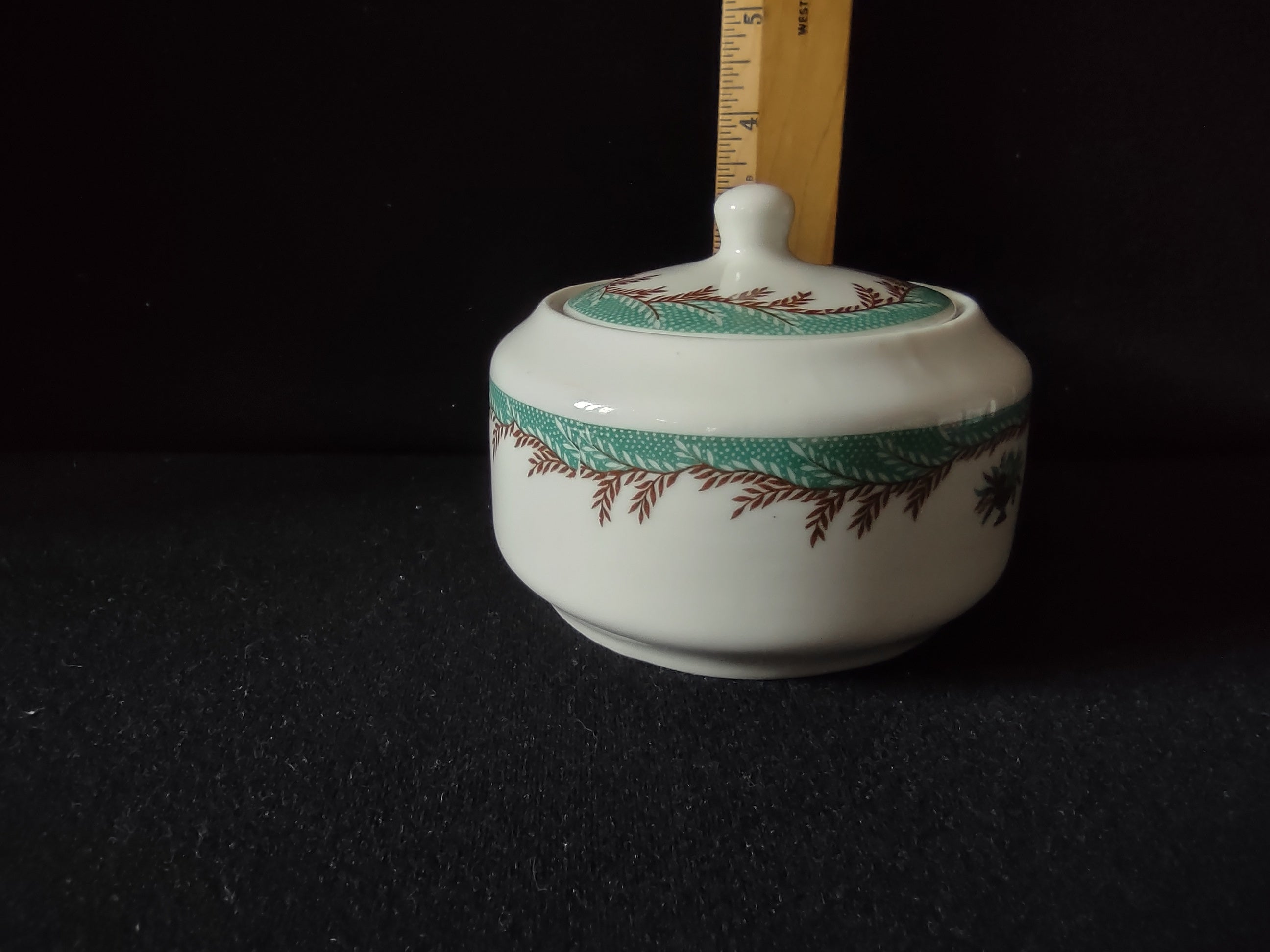 Shenango China USA lidded sugar bowl full view