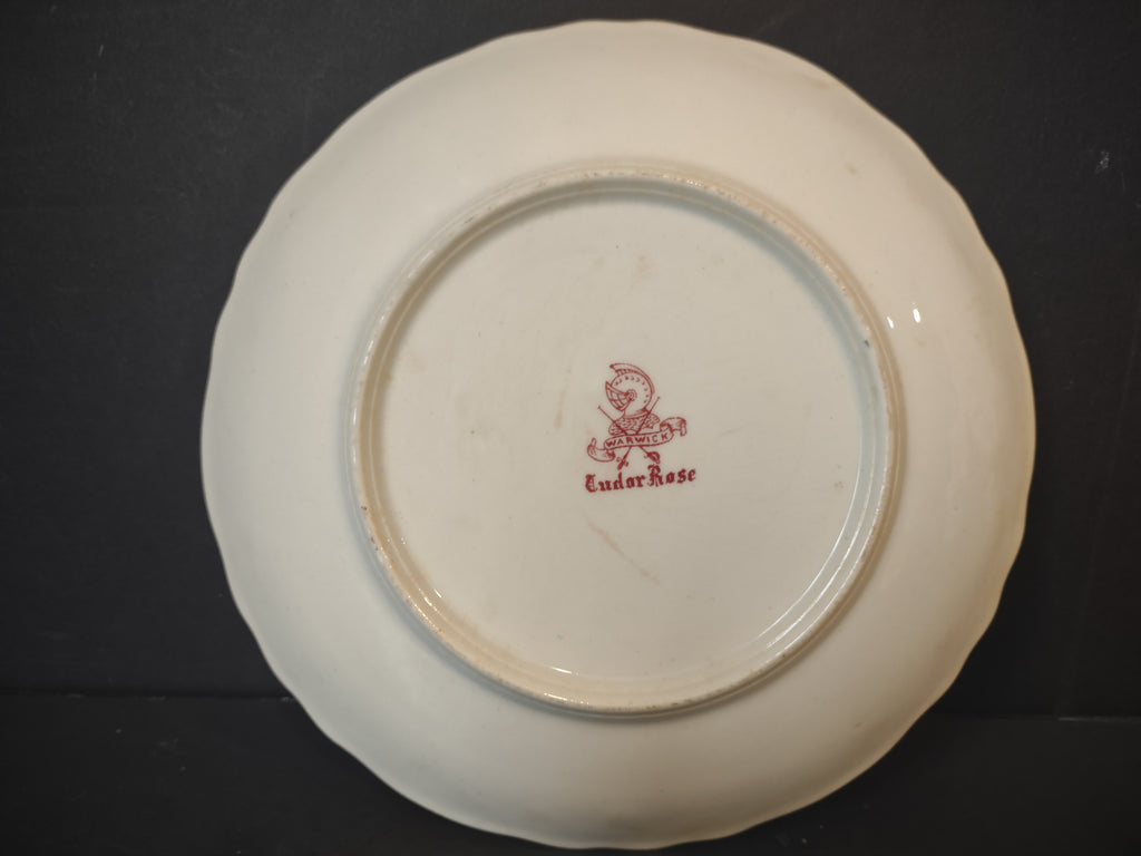 Vintage Tudor Rose Red Scenic Transferware Scalloped Plate England IMPERFECT [7148]
