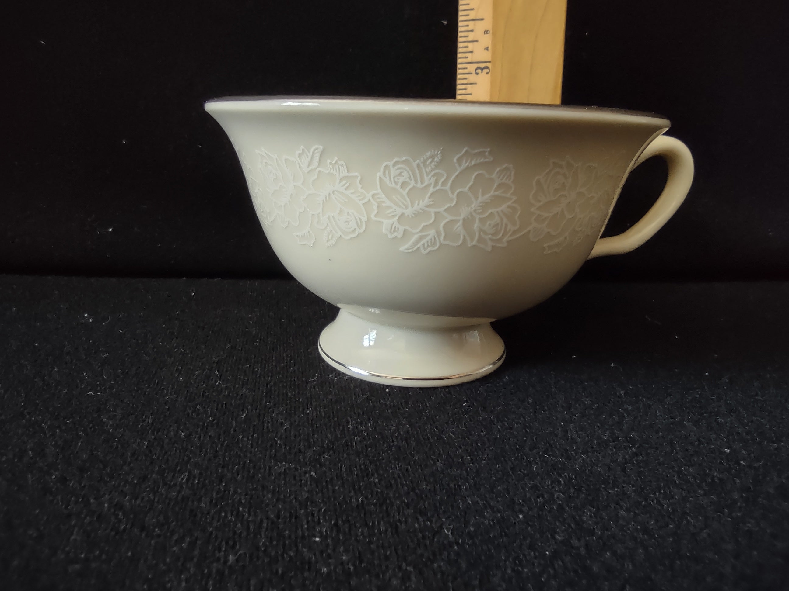Vintage Cathedral Fine China Embossed Rose Platinum Trim Cup [7137] - interior