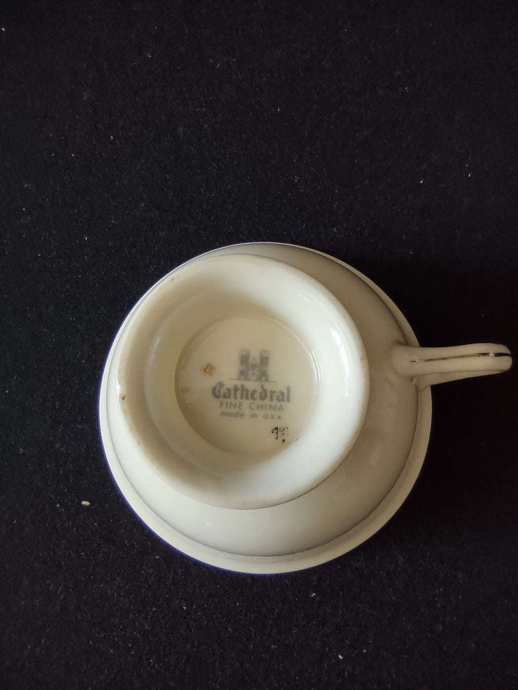 Vintage Cathedral Fine China Embossed Rose Platinum Trim Cup [7137] - bottom view