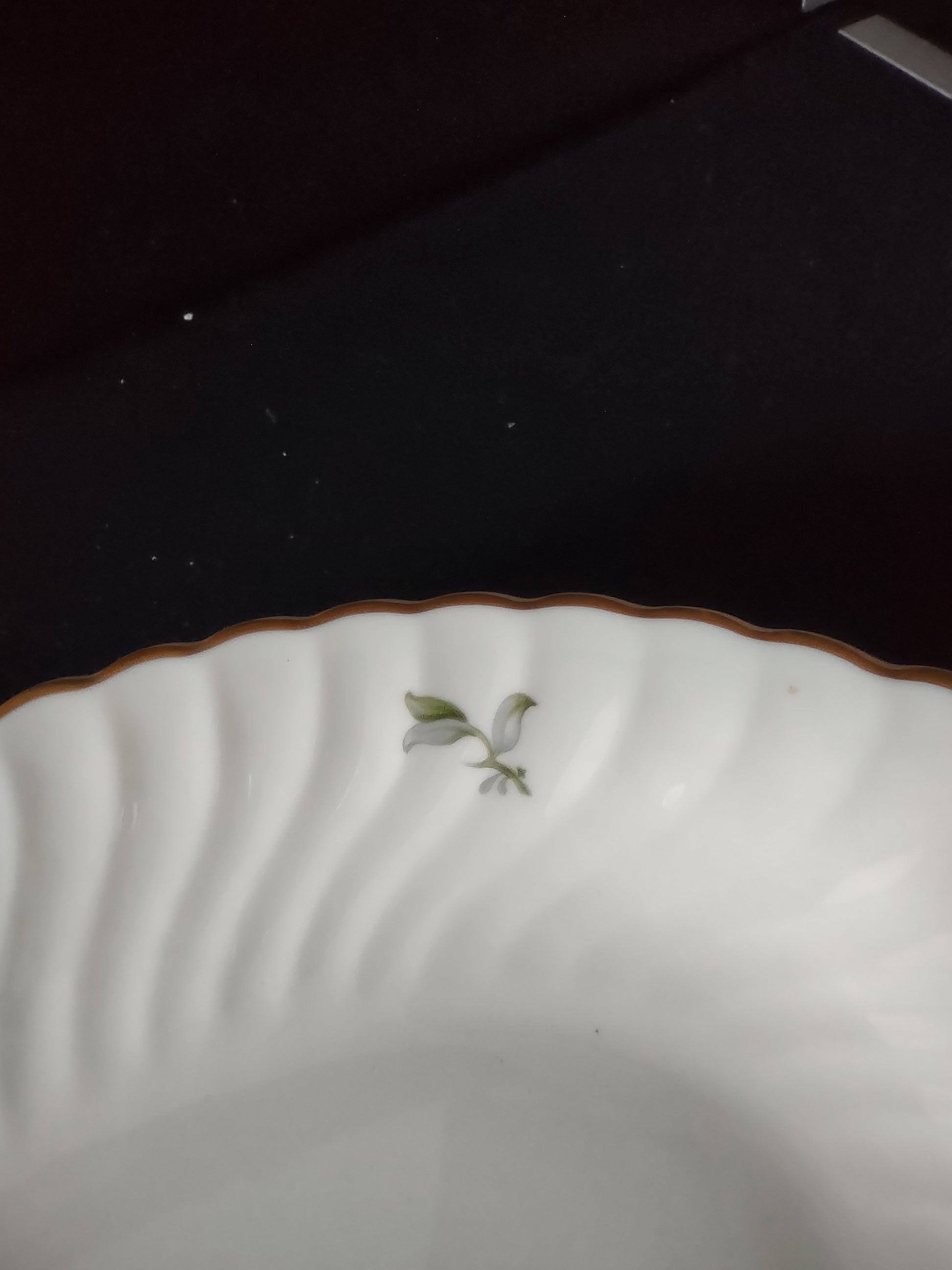 Vintage Syracuse China Apple Blossom Oval Serving Dish Pink & White [7140] - bud detail
