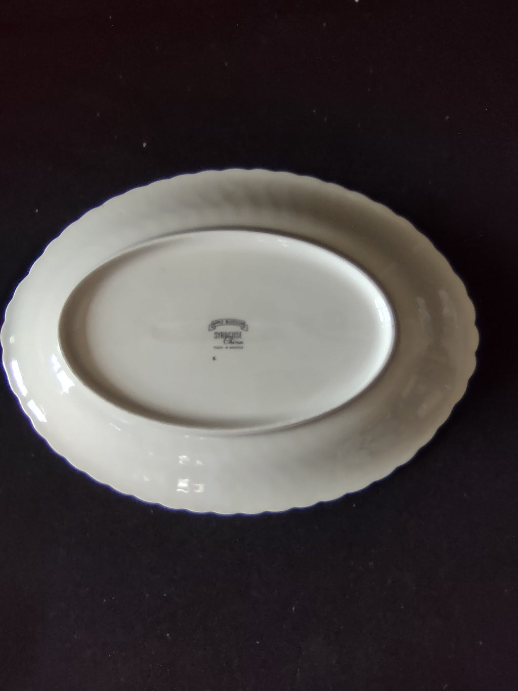 Vintage Syracuse China Apple Blossom Oval Serving Dish Pink & White [7140] - rim detail