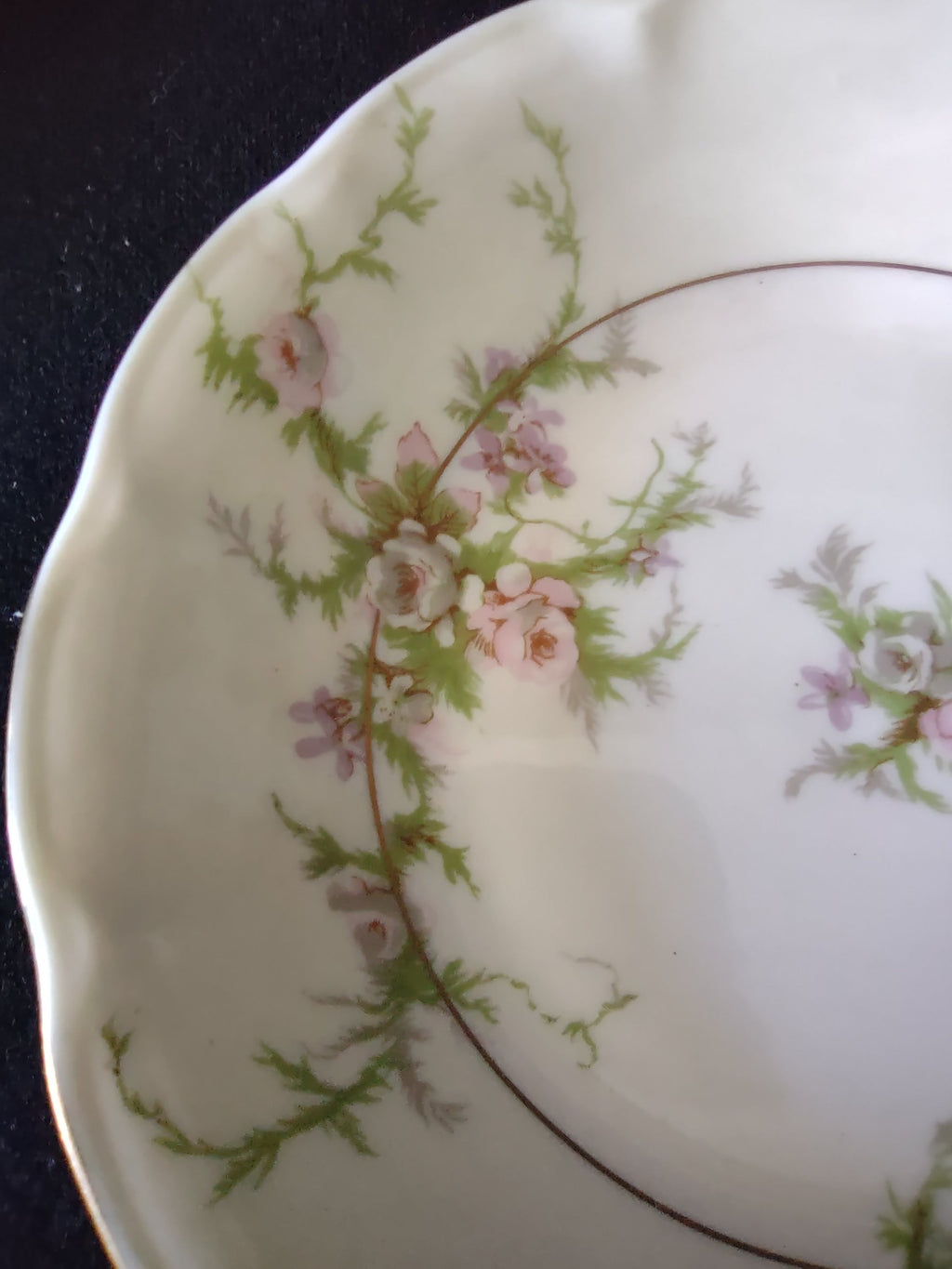 Theodore Haviland New York Rosalinde backstamp on berry bowl bottom showing discoloration
