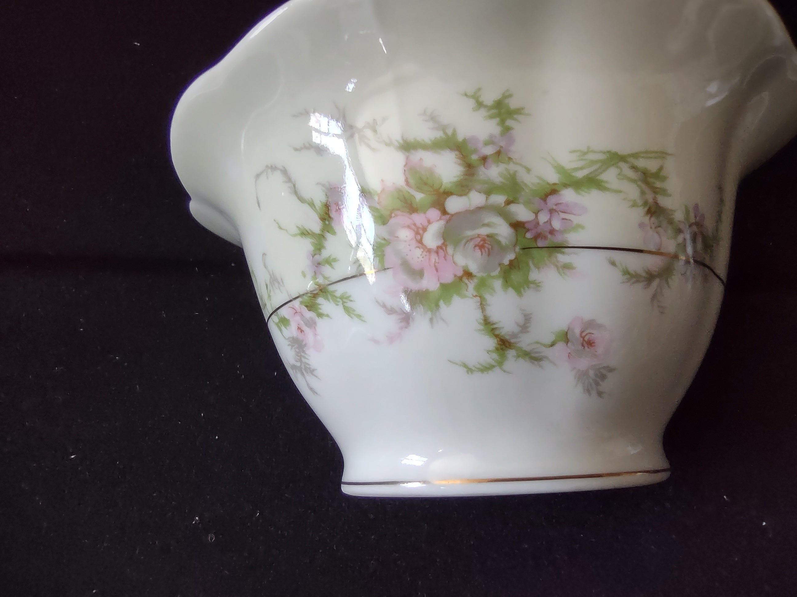 Theodore Haviland Rosalinde sugar bowl top view showing gold handles and pink floral rim