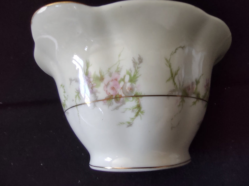 Theodore Haviland Rosalinde sugar bowl side profile showing flared shape and gold trim