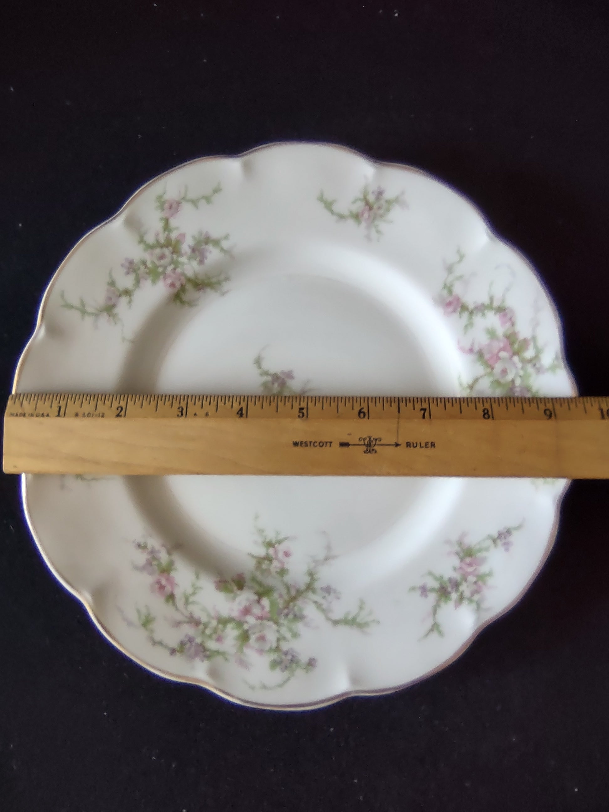 Vintage Theodore Haviland France Pink Floral Spray Plate - floral detail close-up