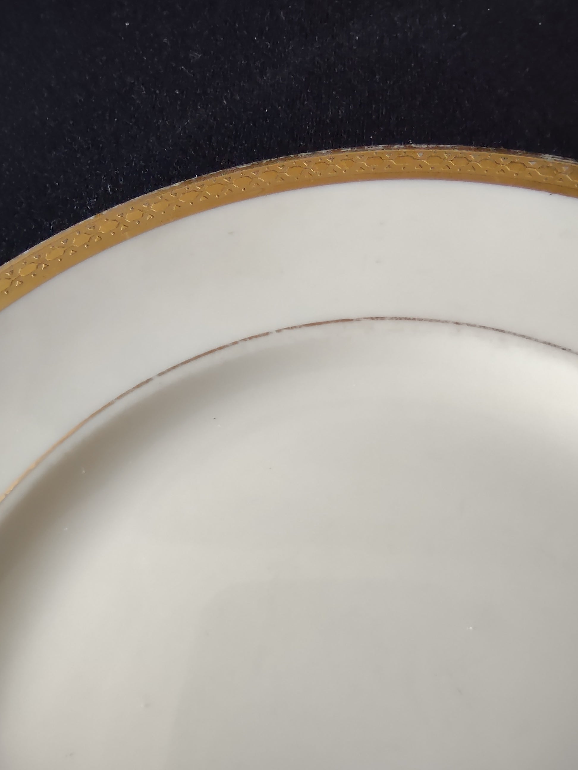 Vintage Syracuse China Wayne Gold Band Plate Set of 3 - group shot all three plates