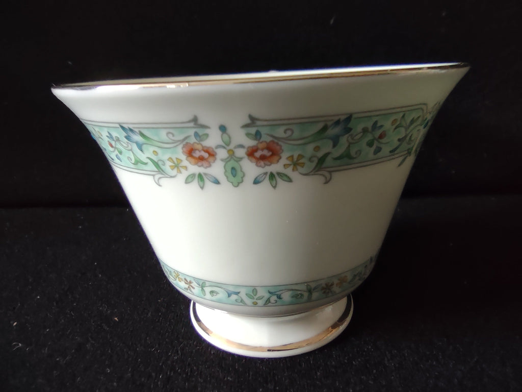 Oxford Bone China Lady Love teacup close-up of foot and handle