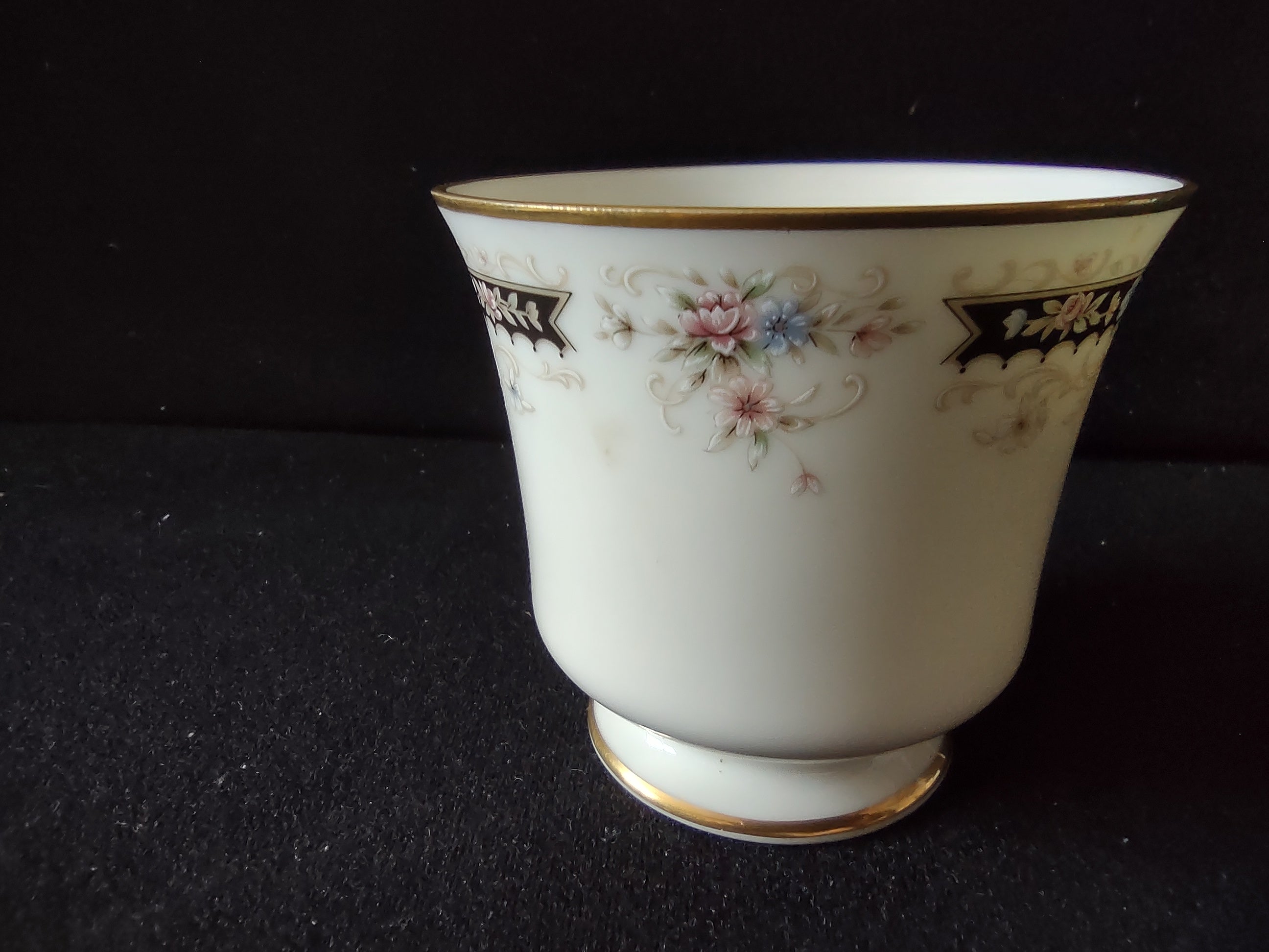 Gorham Nocturne Fine China teacup interior view showing gold rim
