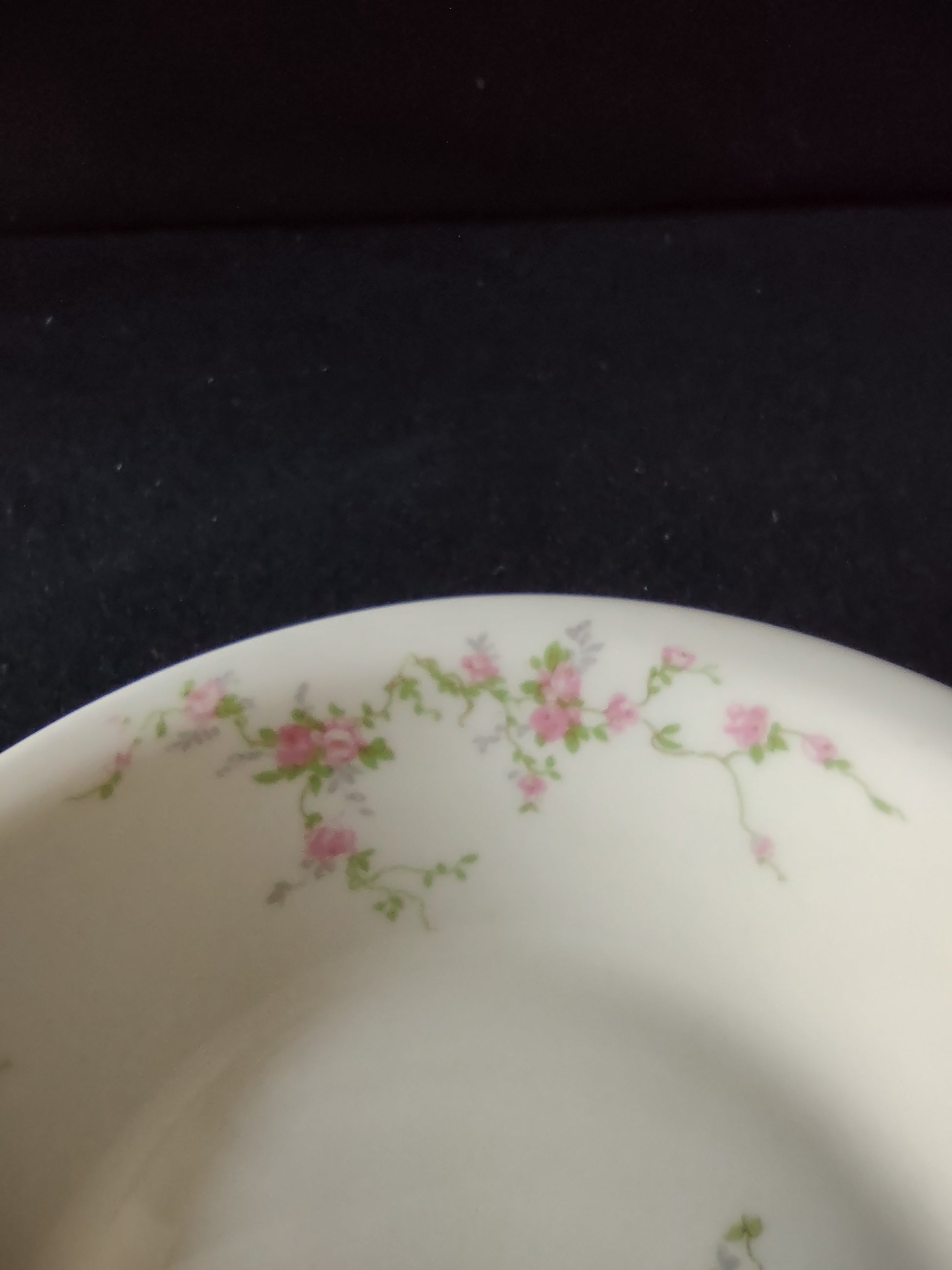 Pink Spray bowl pattern alternate angle