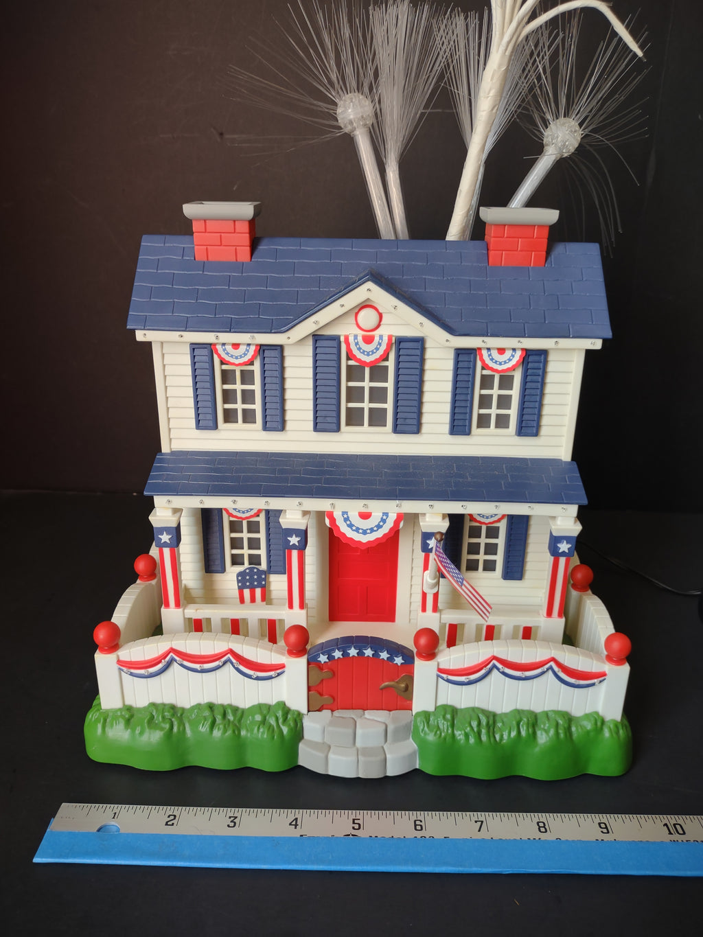 Vintage Patriotic Fiber Optic House Figurine Red White Blue [7213]