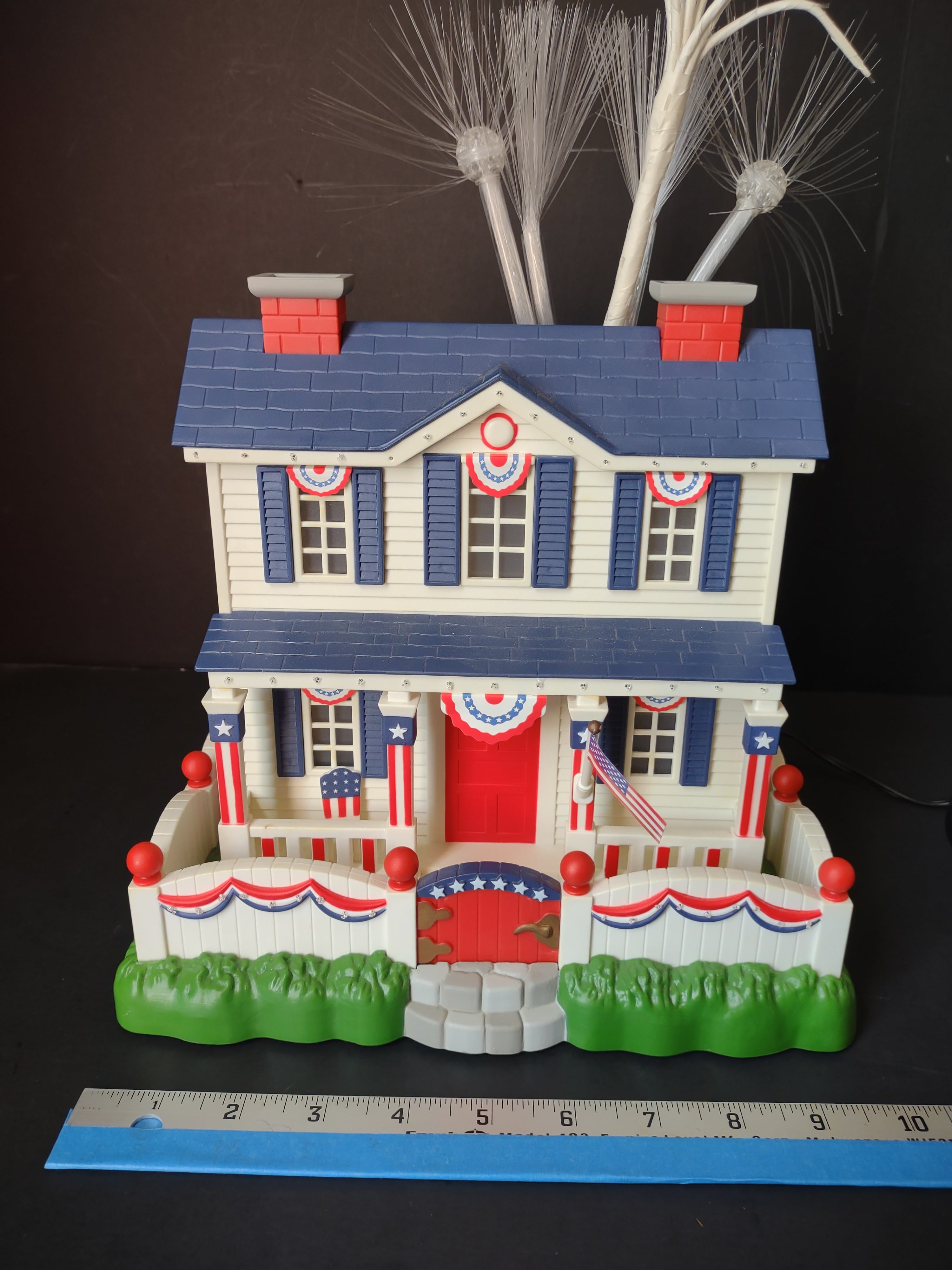 Vintage Patriotic Fiber Optic House Figurine Red White Blue [7213]