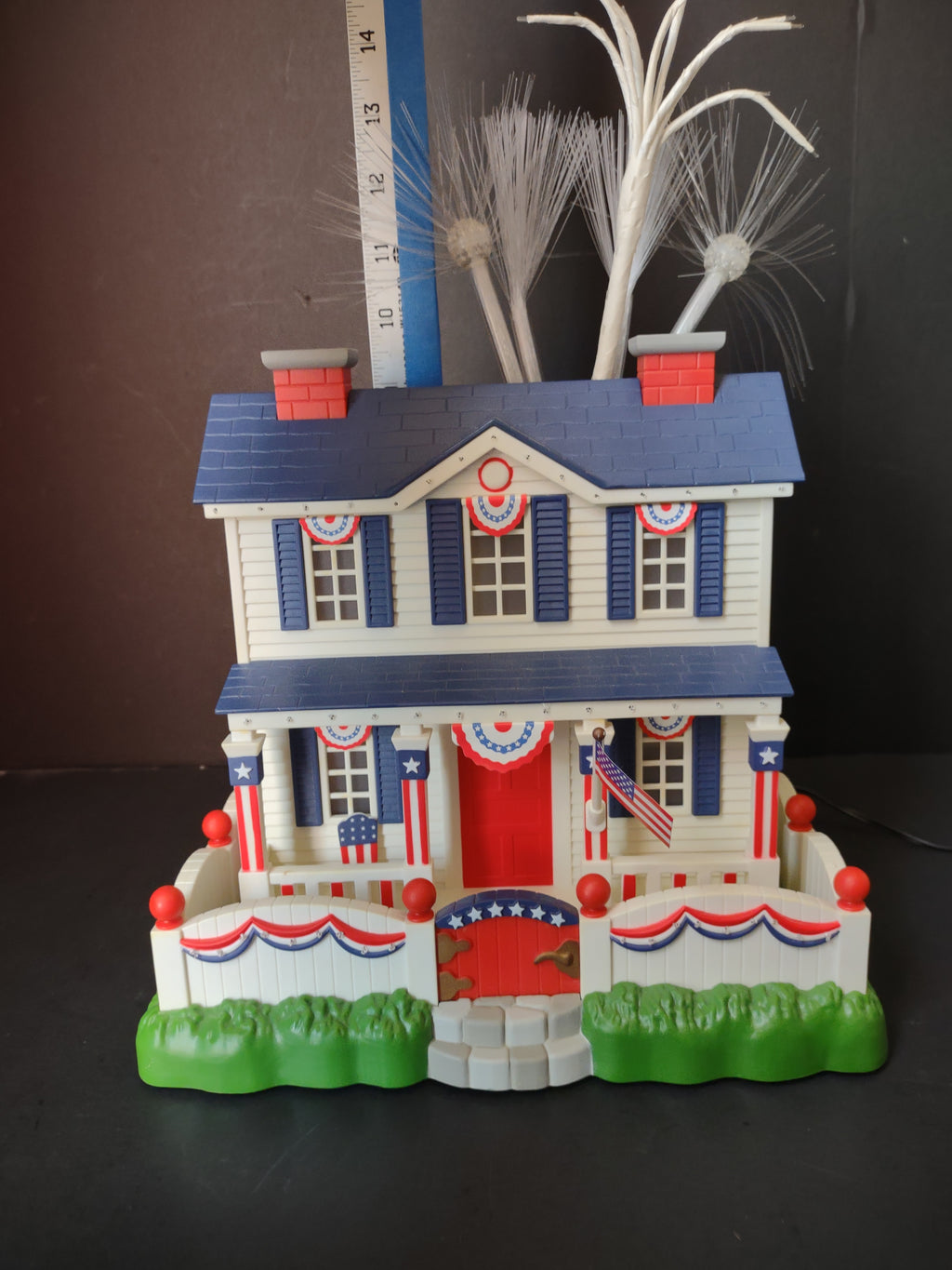 Vintage Patriotic Fiber Optic House Figurine Red White Blue [7213]