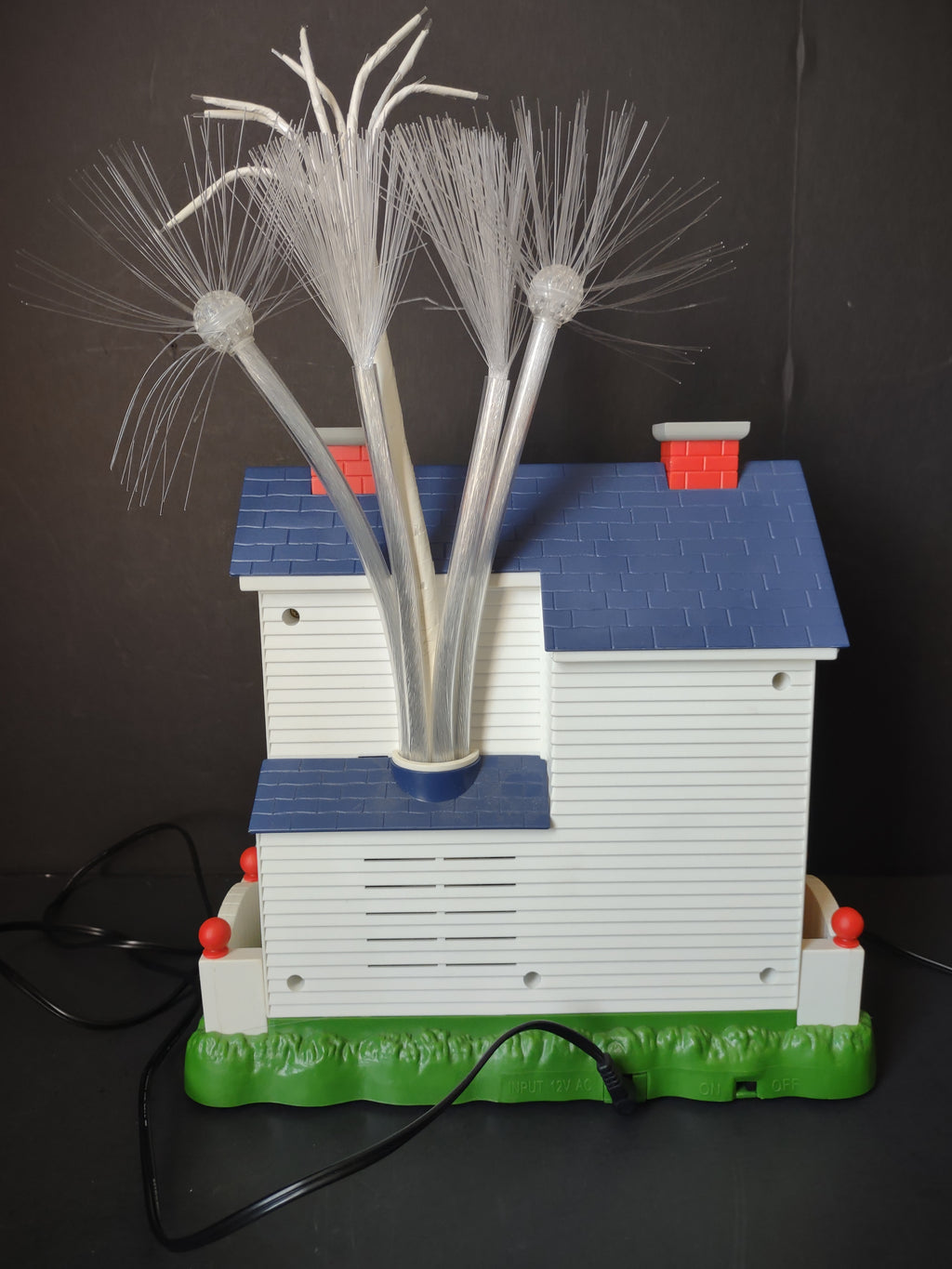 Vintage Patriotic Fiber Optic House Figurine Red White Blue [7213]