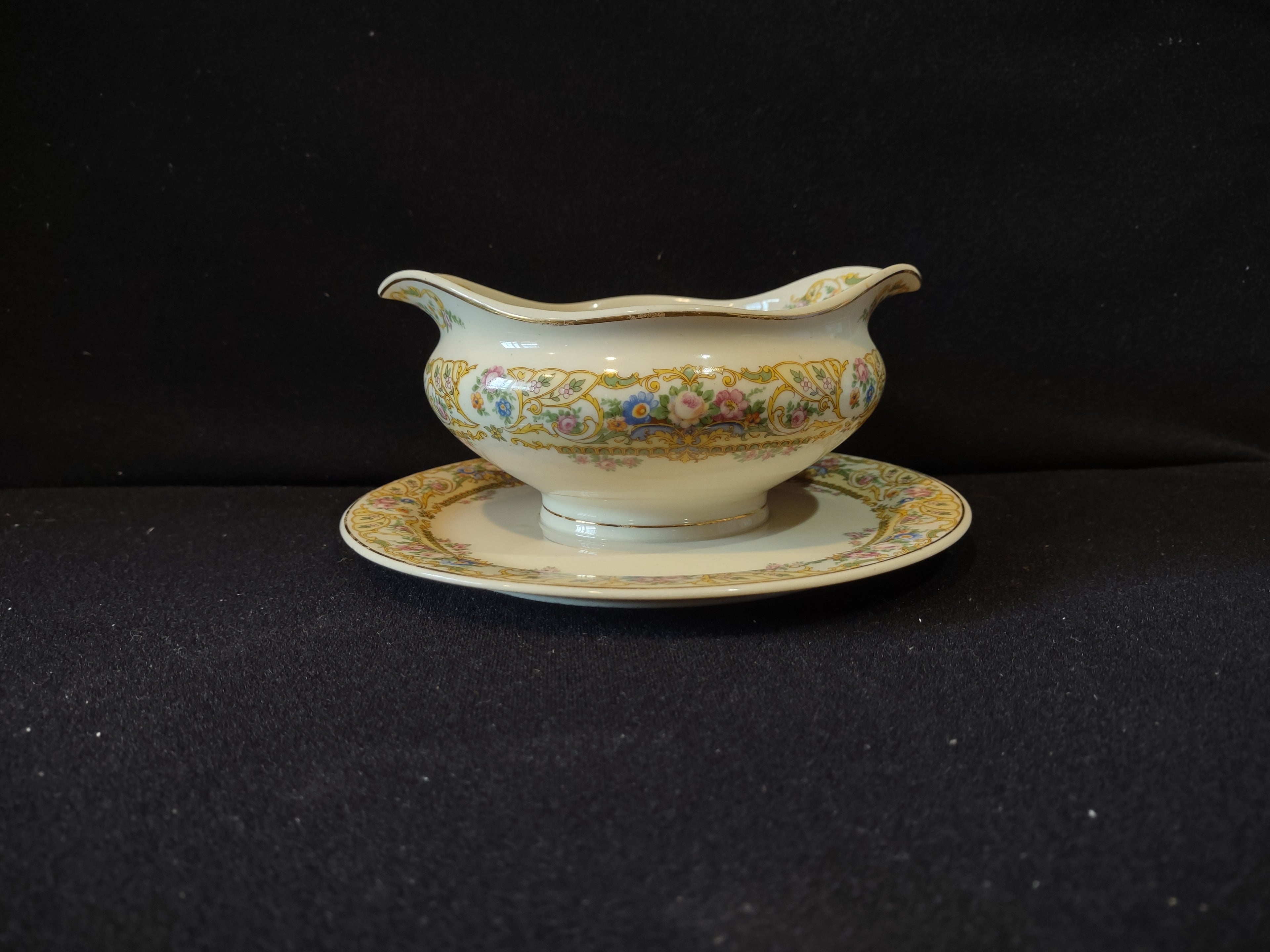 Vintage Syracuse China Opco USA Floral Gold Rose Marie Gravy Boat w/ Underplate [7199]