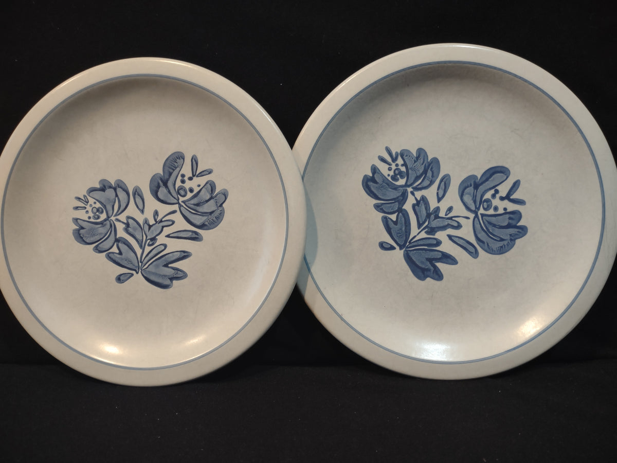 Vintage Pfaltzgraff Yorktowne Blue Floral Plate Set of 2 IMPERFECT [6410]