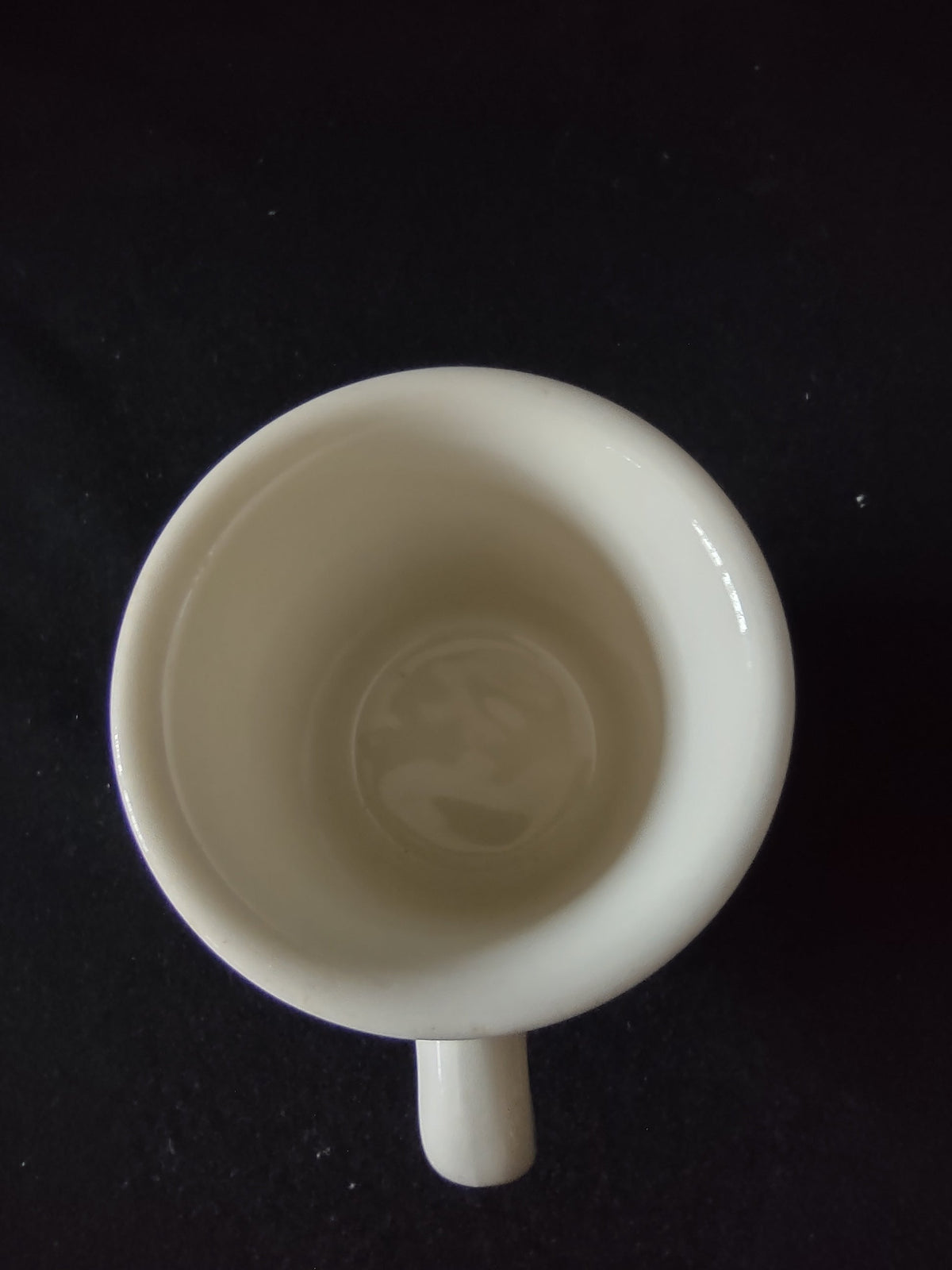 Vintage off-white heavy diner coffee mug side view with ruler 3.5 inch tall