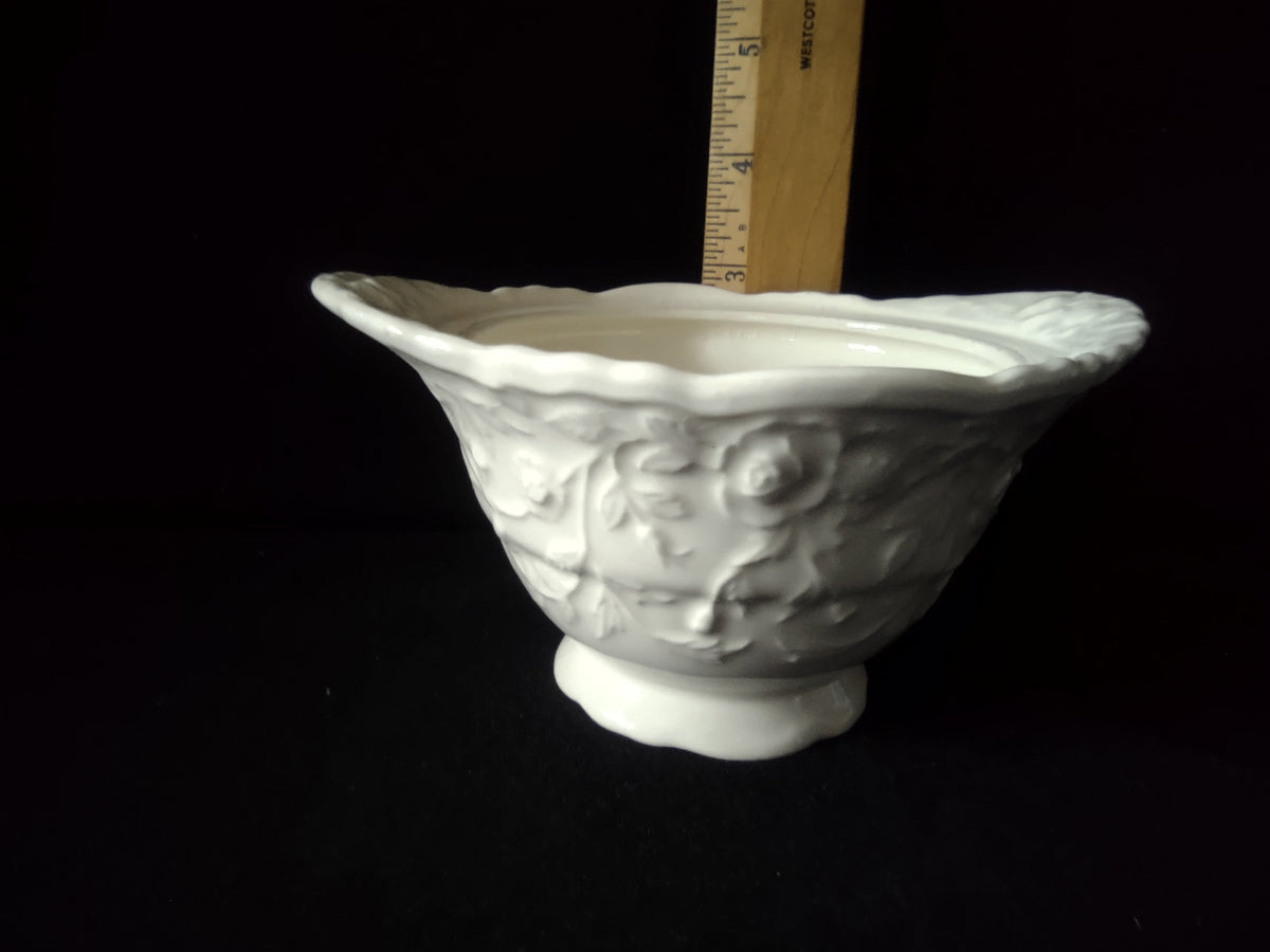 Arcopal Blue Pearl oval serving bowl top view showing scalloped rim