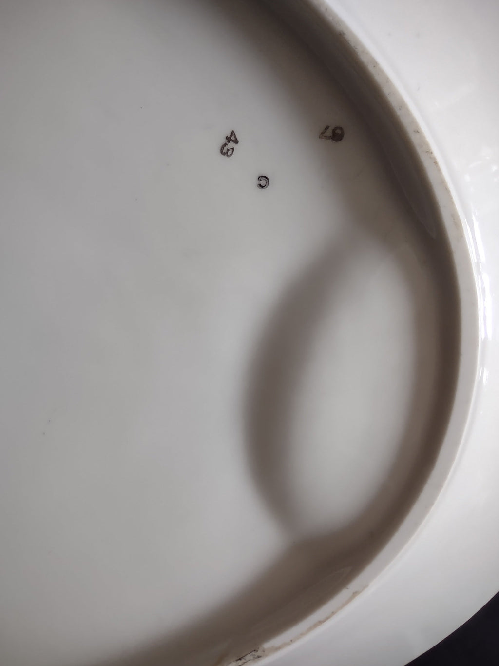 Theodore Haviland Dorset platter additional view