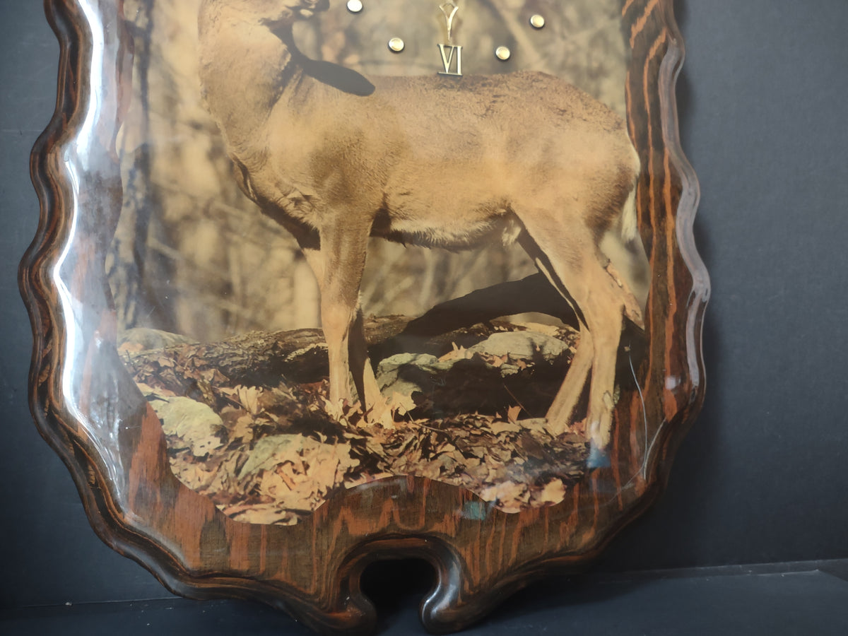 Vintage Whitetail Buck Deer Wood Plaque Wall Clock Does NOT Work[7339]