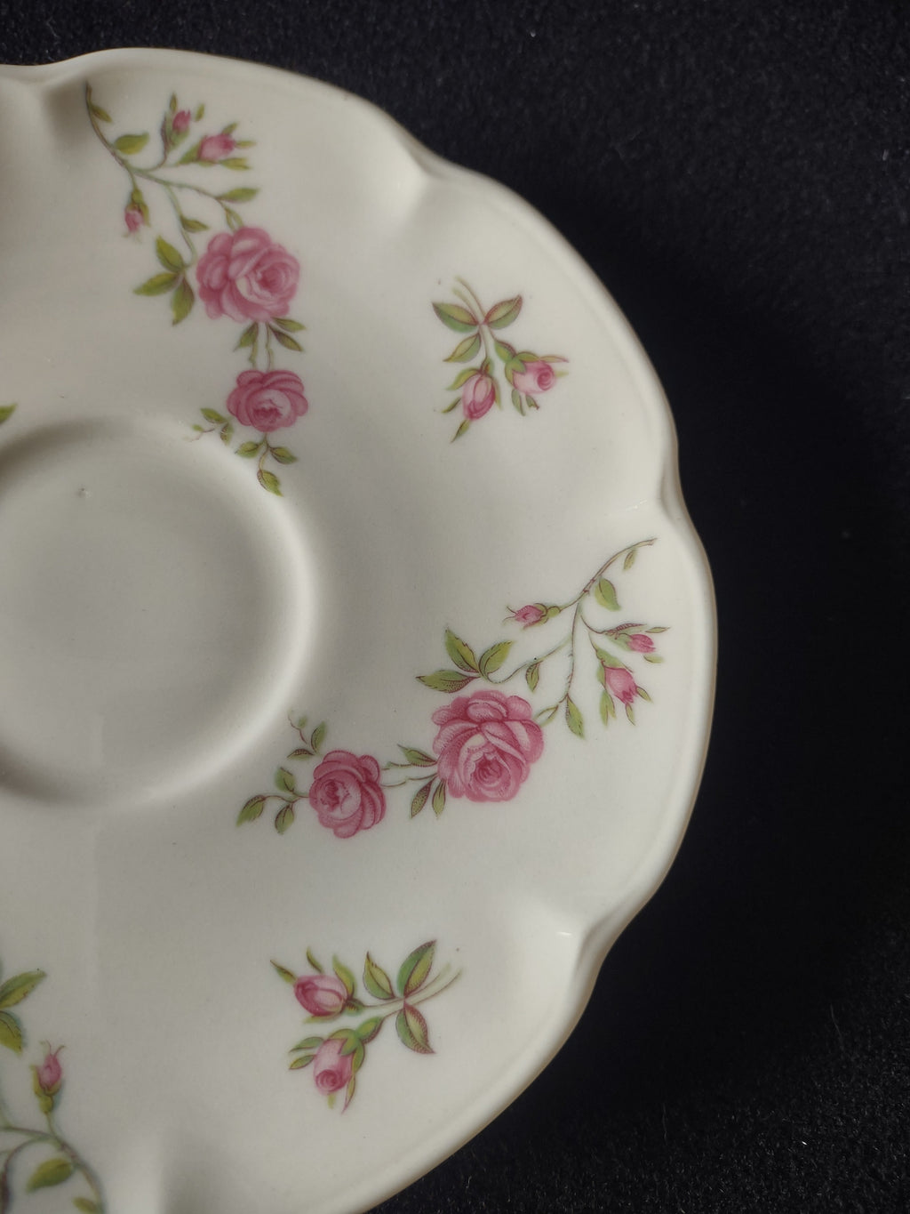 Theodore Haviland Delaware cup and saucer set overview