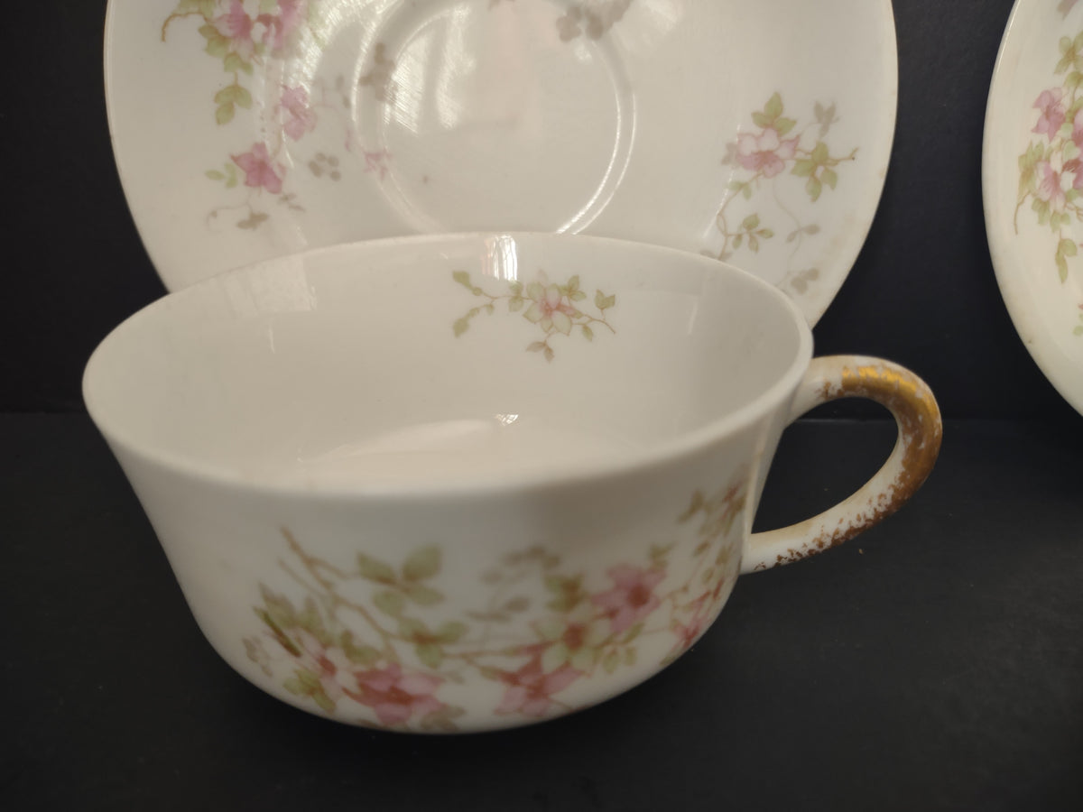 Vintage O.P.Co. Syracuse China Floral Cup & Saucer Set of 3 [7283]