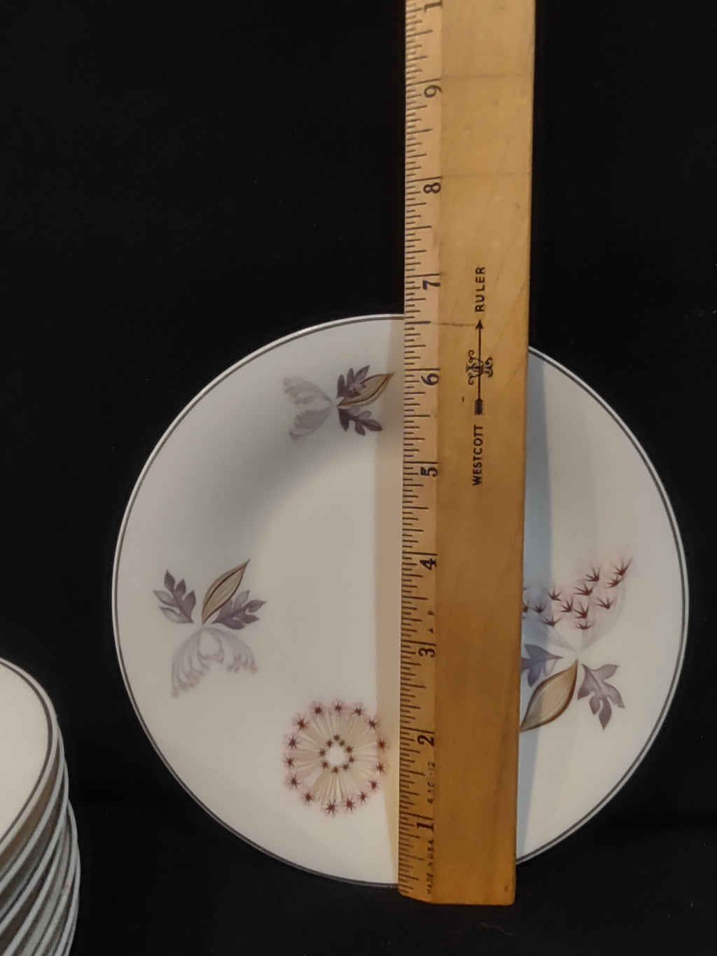 Vintage Theodore Haviland NY Meadow Lace Plate Set of 8 Purple Floral [7272]
