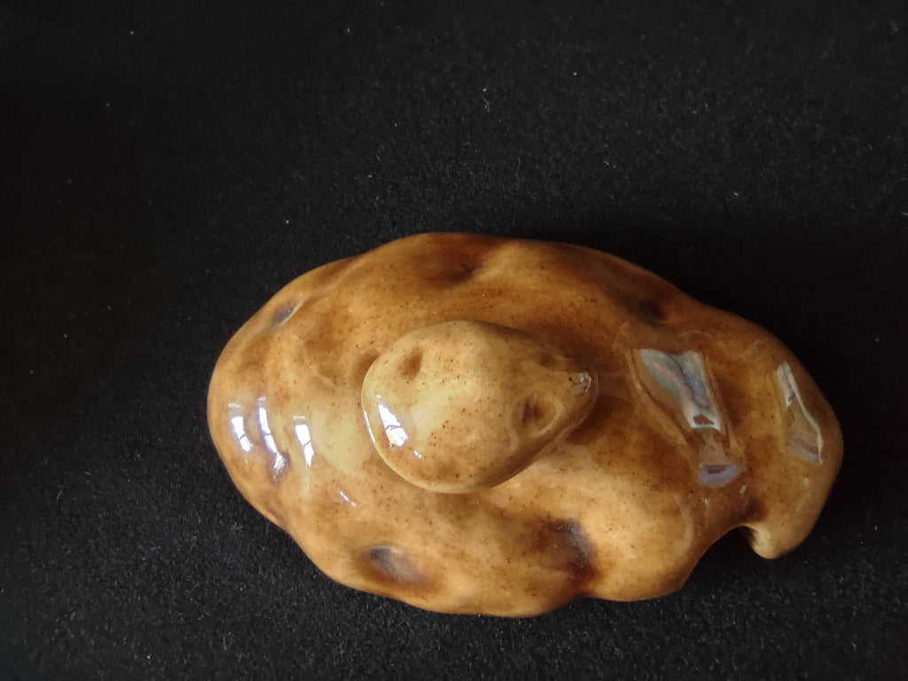 Atlantic Mold potato bowl interior close-up showing white glaze and rim detail