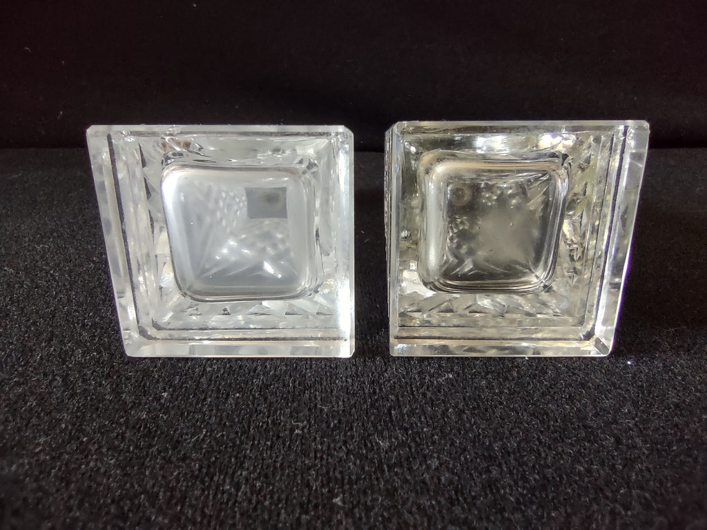 Vintage Pressed Glass Salt & Pepper Shakers Diamond Cut Pair [7306]
