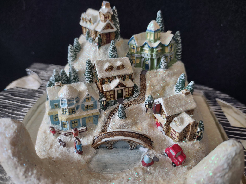 Vintage Bradford Exchange Thomas Kinkade Let It Snow Crystal For Parts NOT WORKING [3773]