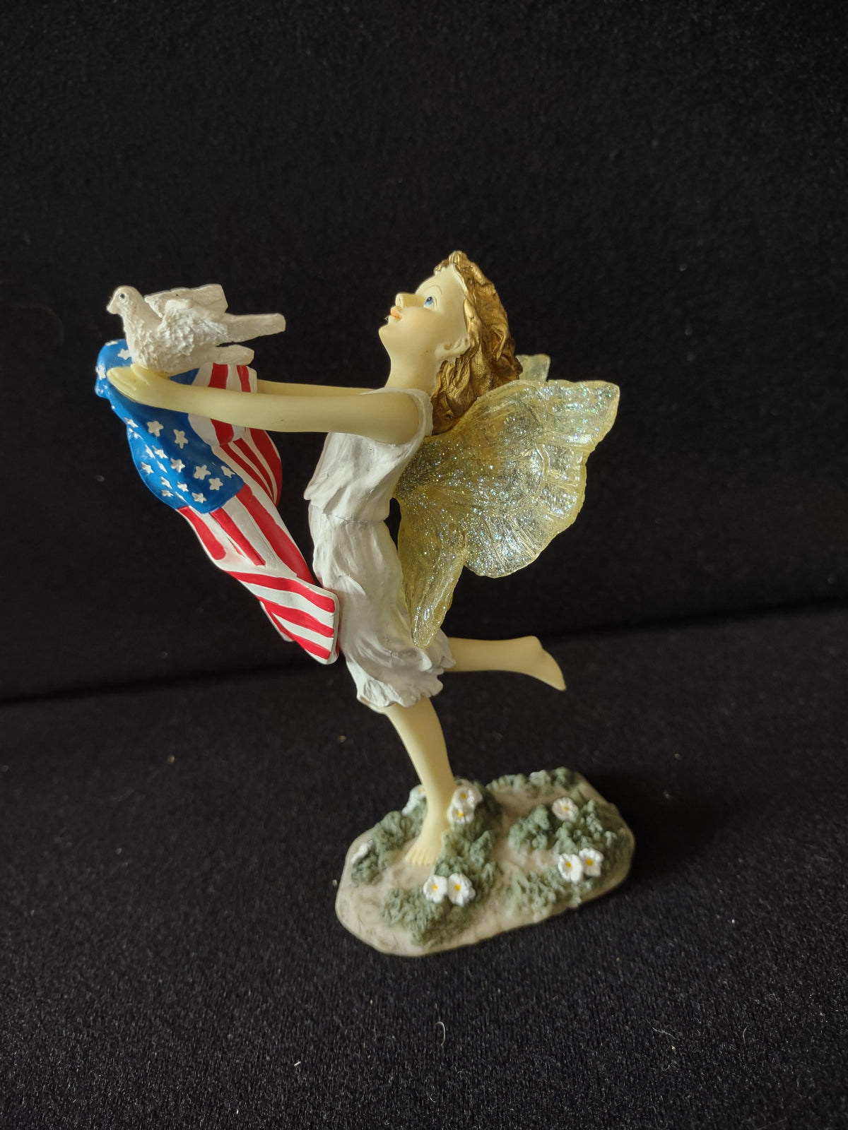 Vintage Dezine Friends of Peace patriotic angel fairy figurine in original window display box