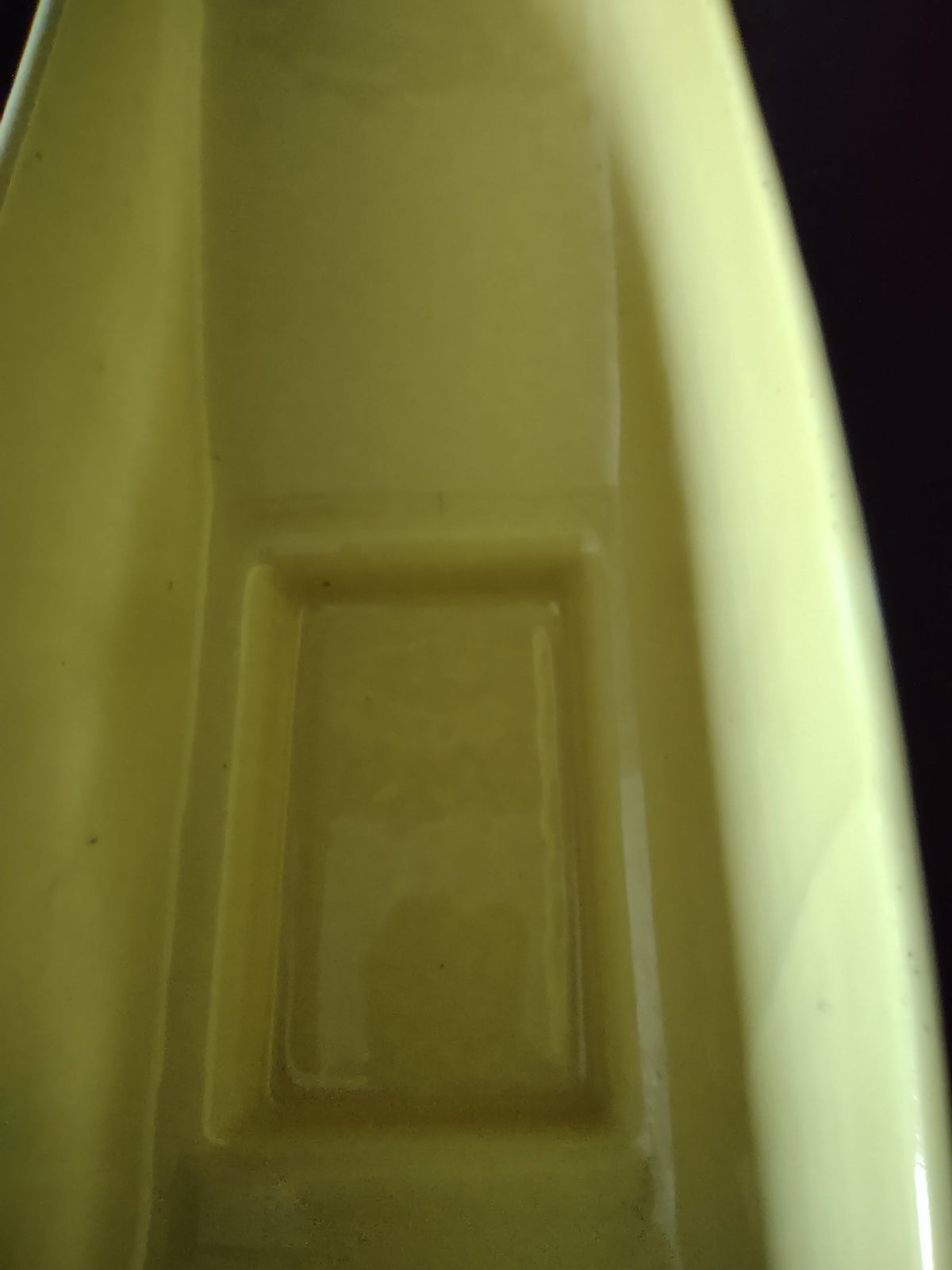 Vintage Shawnee USA Yellow Ceramic Boat Dish - base detail