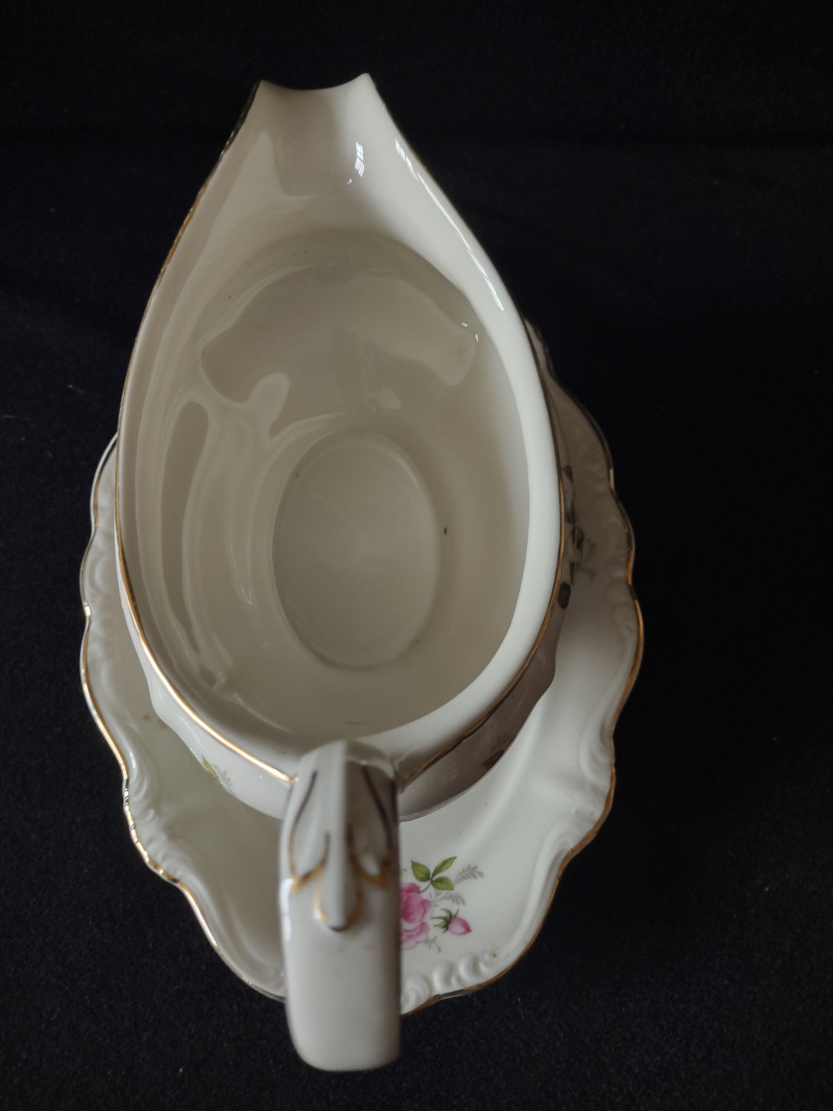 Rosenthal Pompadour gravy boat handle with gold trim detail