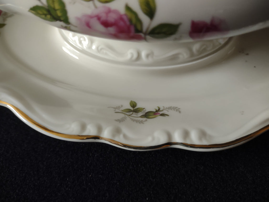 Rosenthal Pompadour gravy boat overhead view showing interior