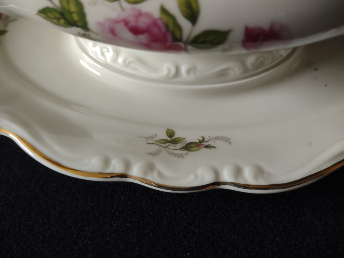 Rosenthal Pompadour gravy boat overhead view showing interior