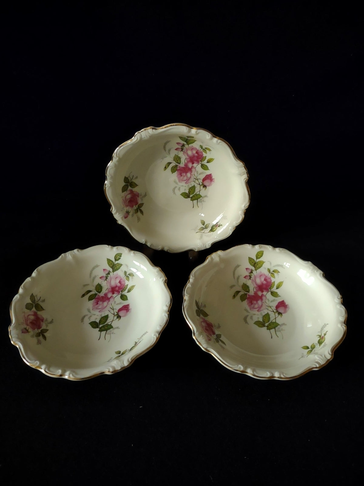 Rosenthal Pompadour pink rose bouquet detail