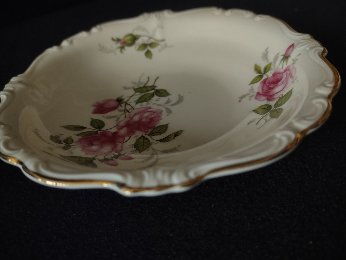 Rosenthal Pompadour berry bowl with ruler for scale