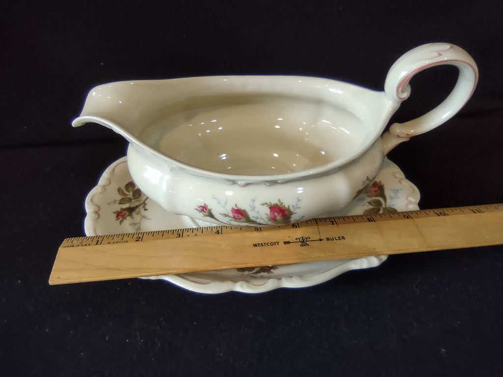 Vintage rosebud gravy boat with underplate - side detail