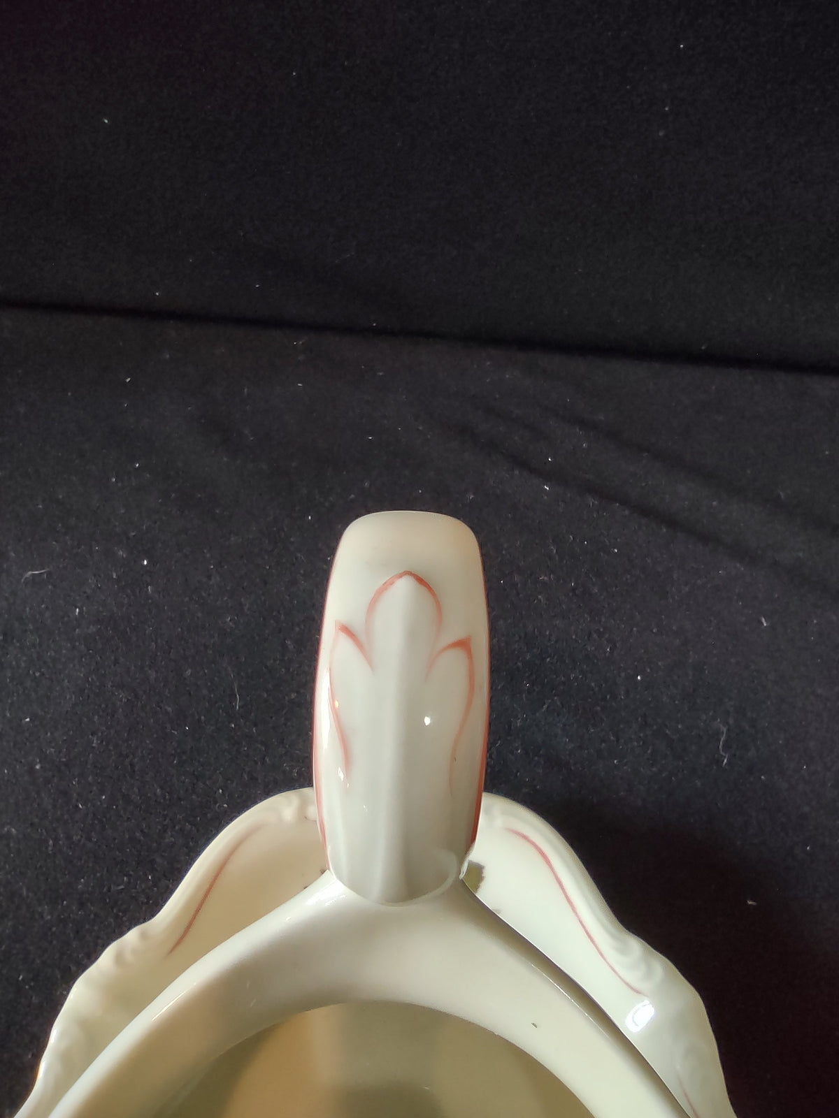 Vintage rosebud gravy boat - additional view