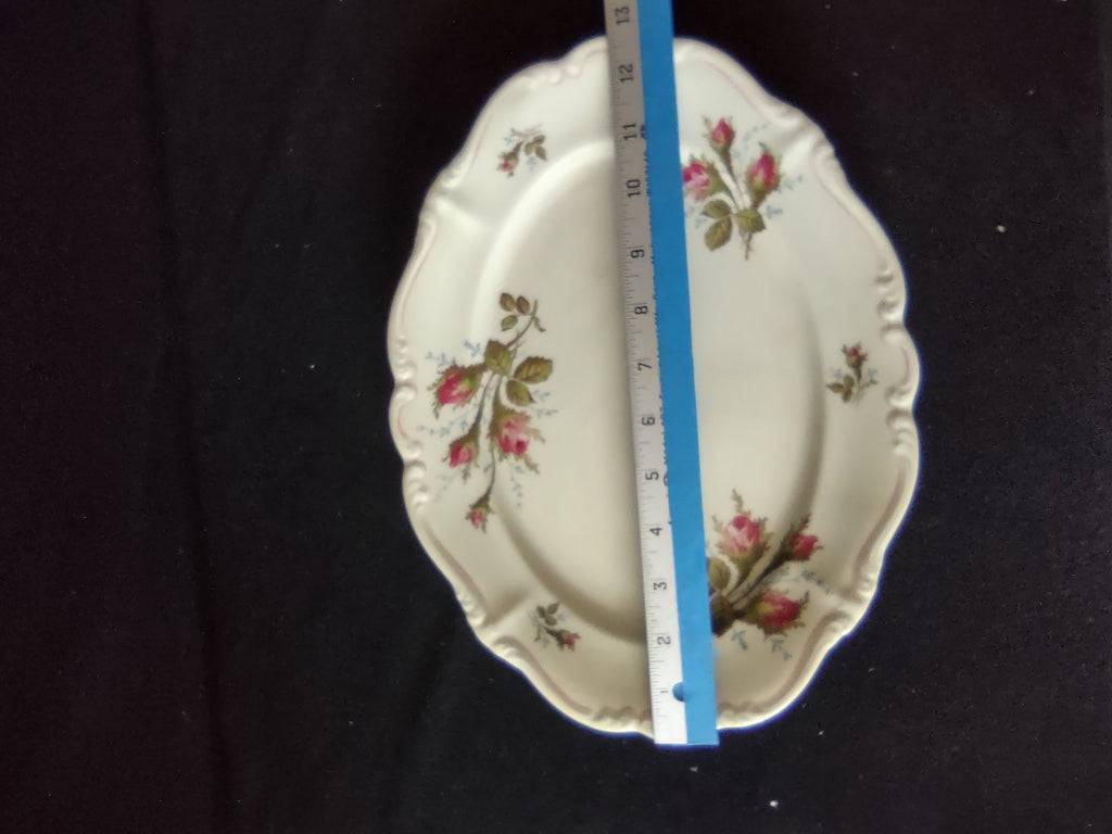 Rosenthal Moss Rose oval platter - rosebud detail close-up