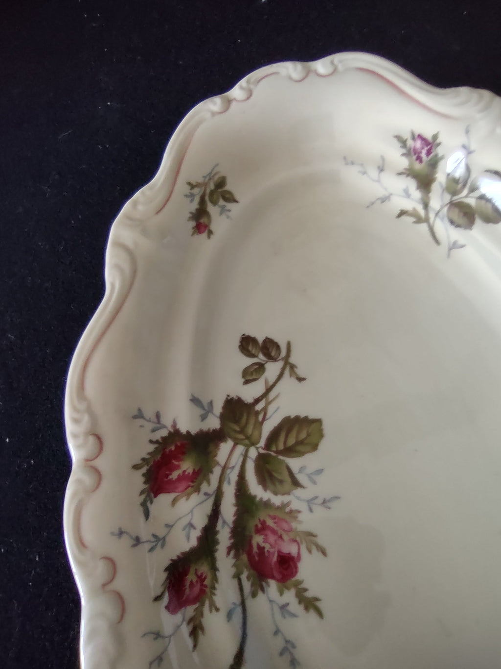 Vintage pink rosebud oval serving dish - scalloped rim detail