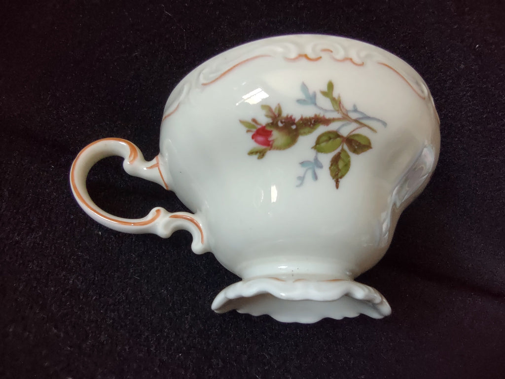 Rosenthal Pompadour saucer - rim chip detail